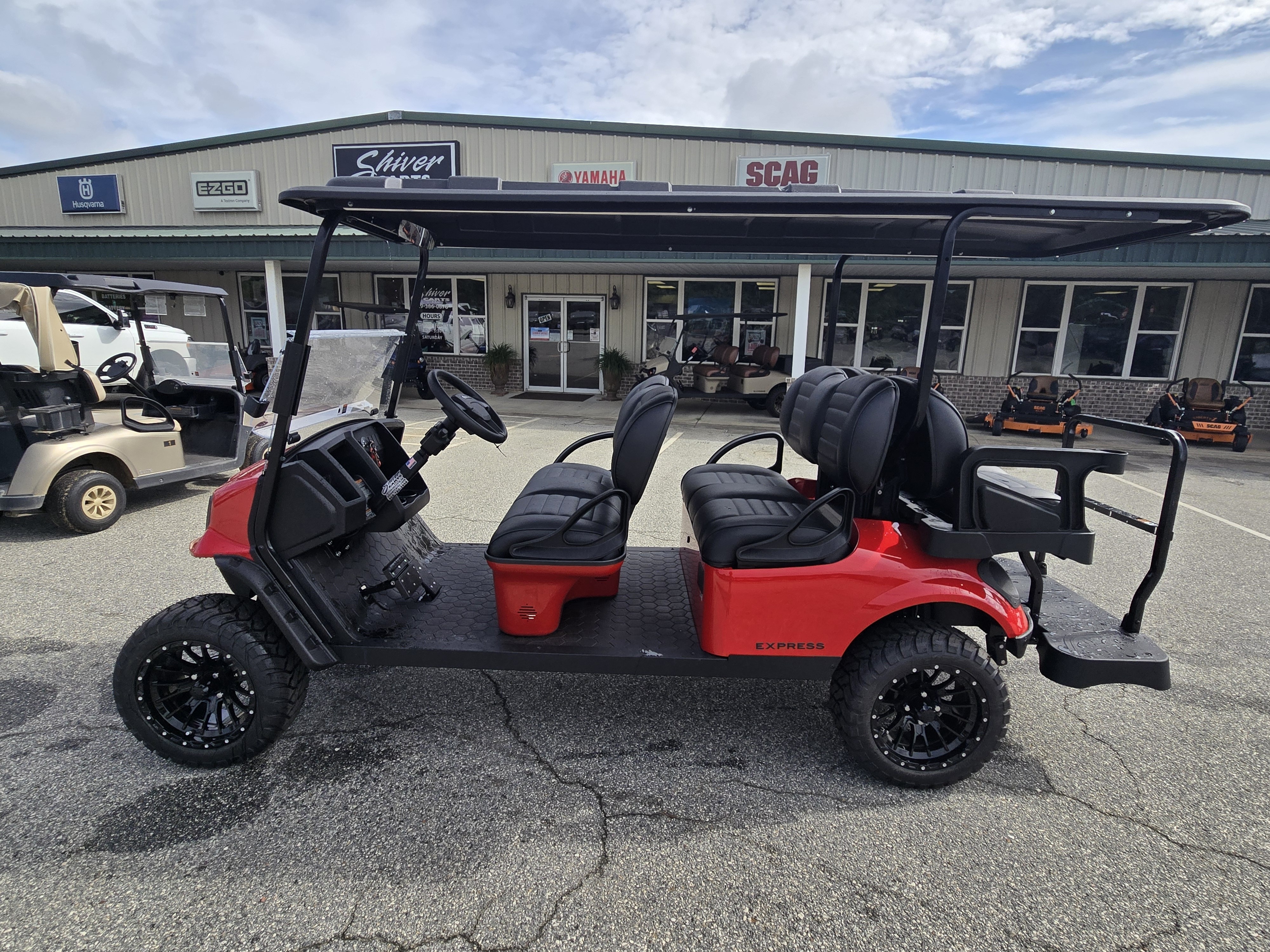 2027 E-Z-GO Express 6 Summit X 13.5-hp Gas
