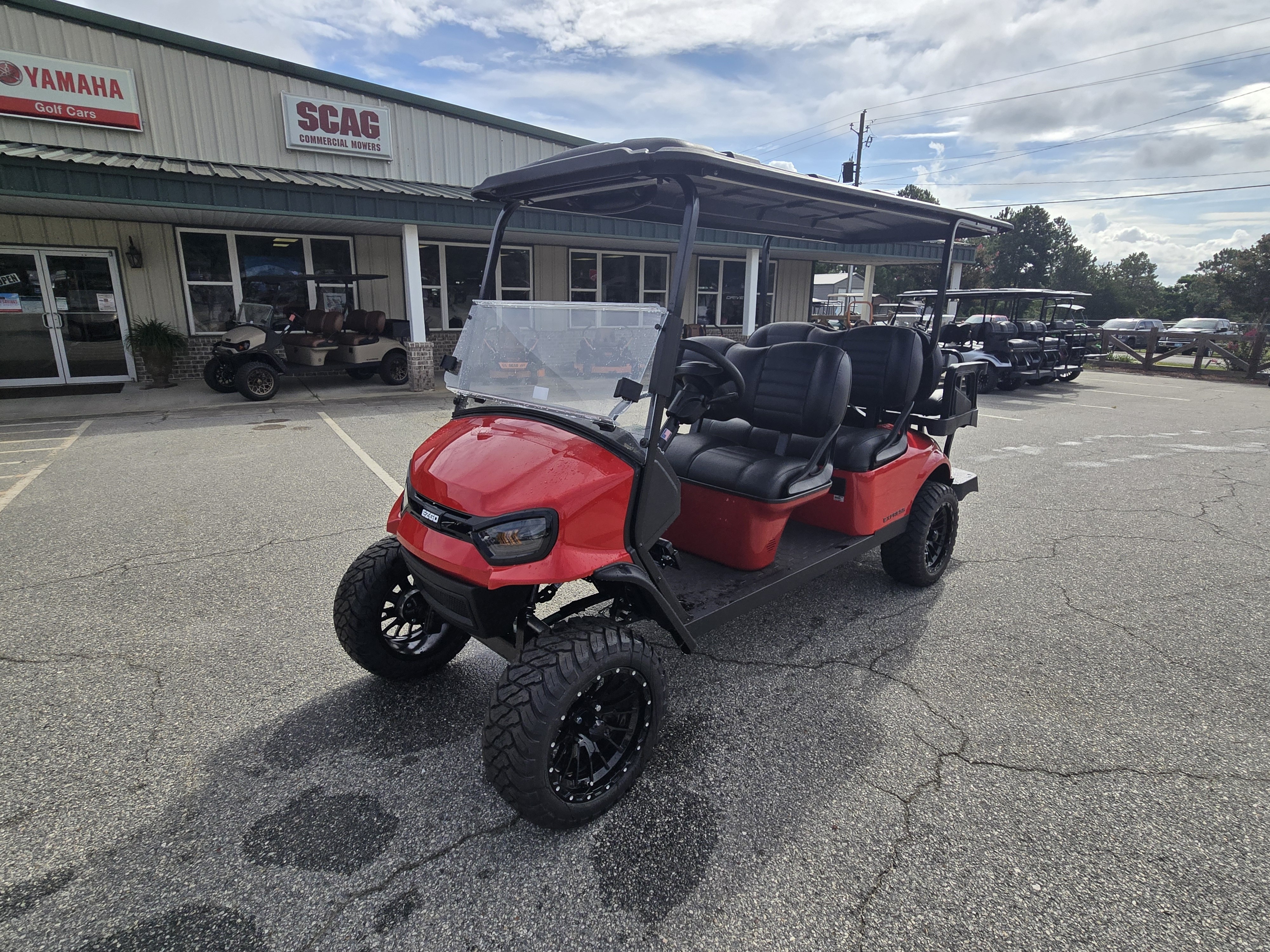 2027 E-Z-GO Express 6 Summit X 13.5-hp Gas — photo 2
