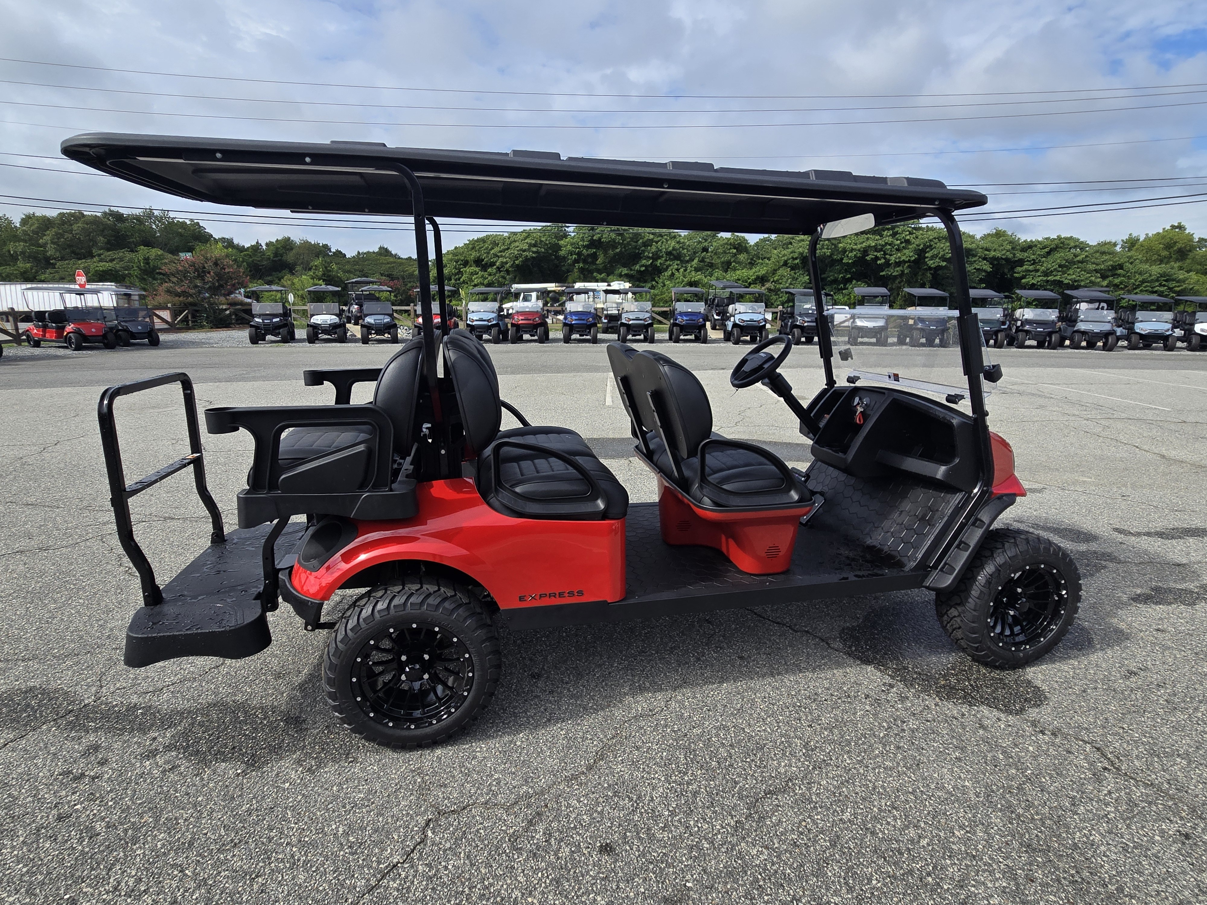 2027 E-Z-GO Express 6 Summit X 13.5-hp Gas — photo 4