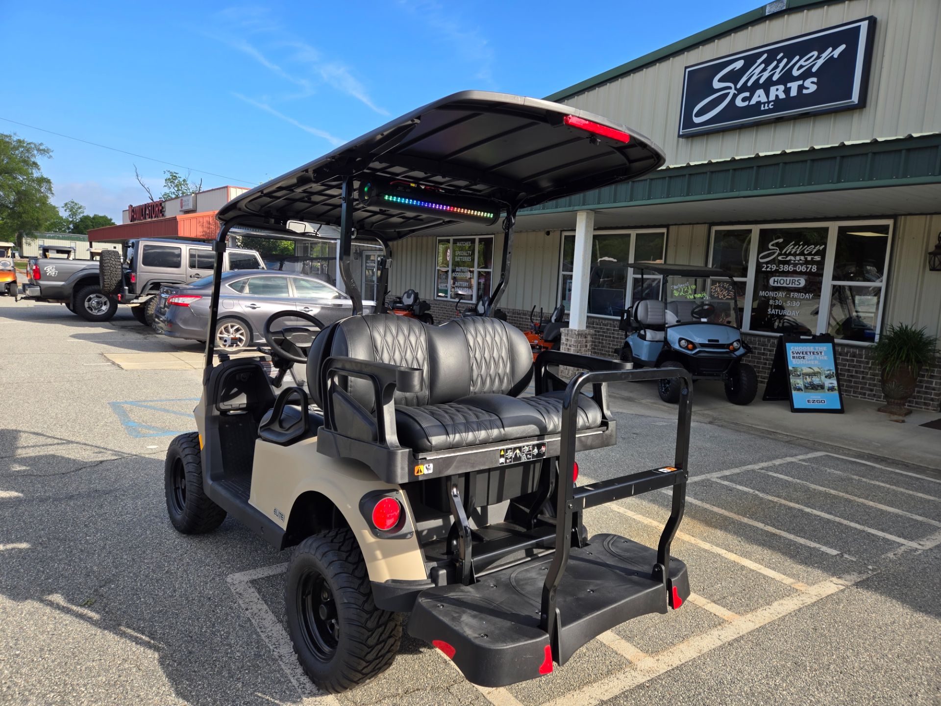 2026 E-Z-GO RXV 4 Touring S Elite Lithium — photo 3