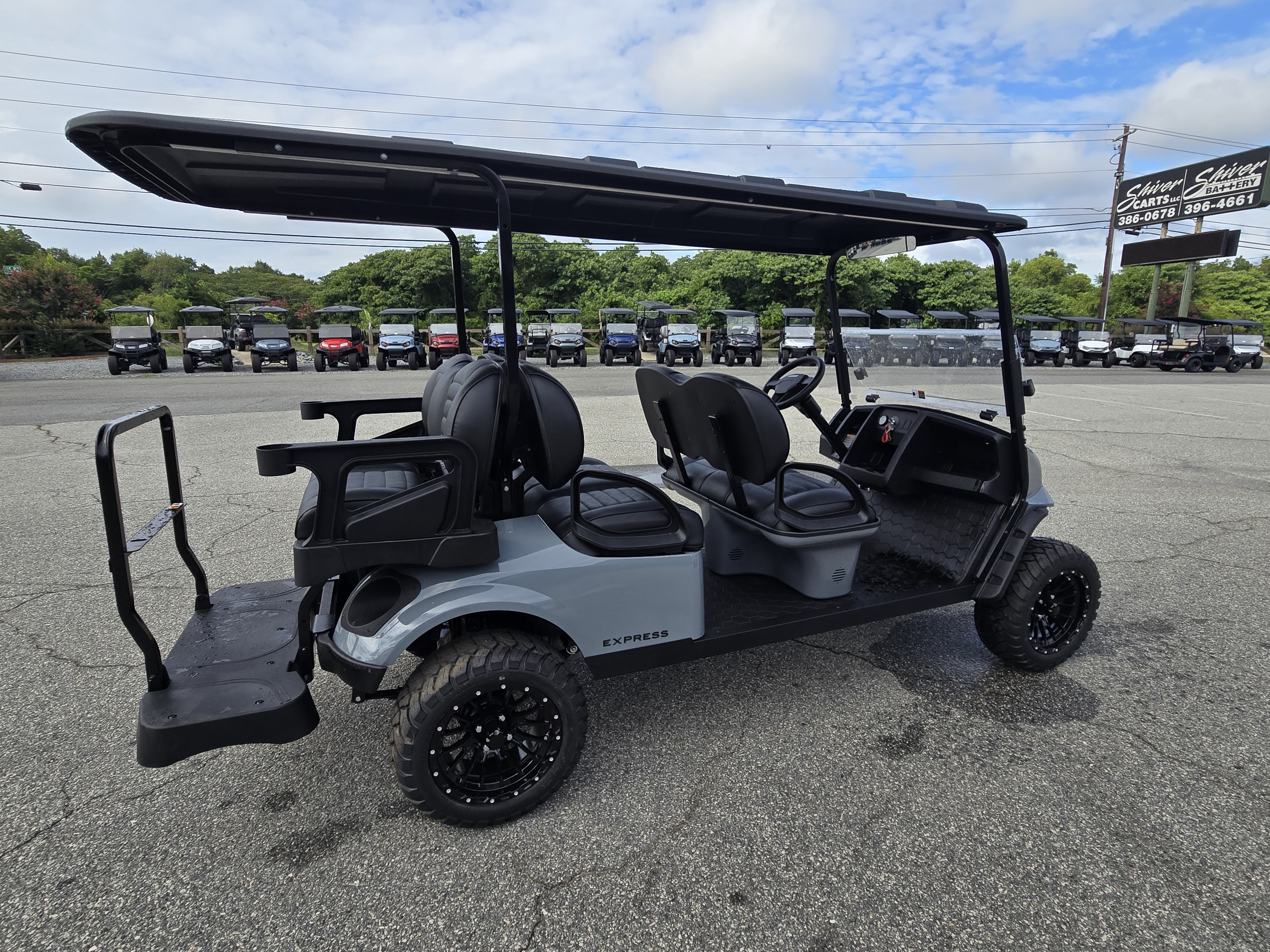 2027 E-Z-GO Express 6 Summit X 13.5-hp Gas — photo 4