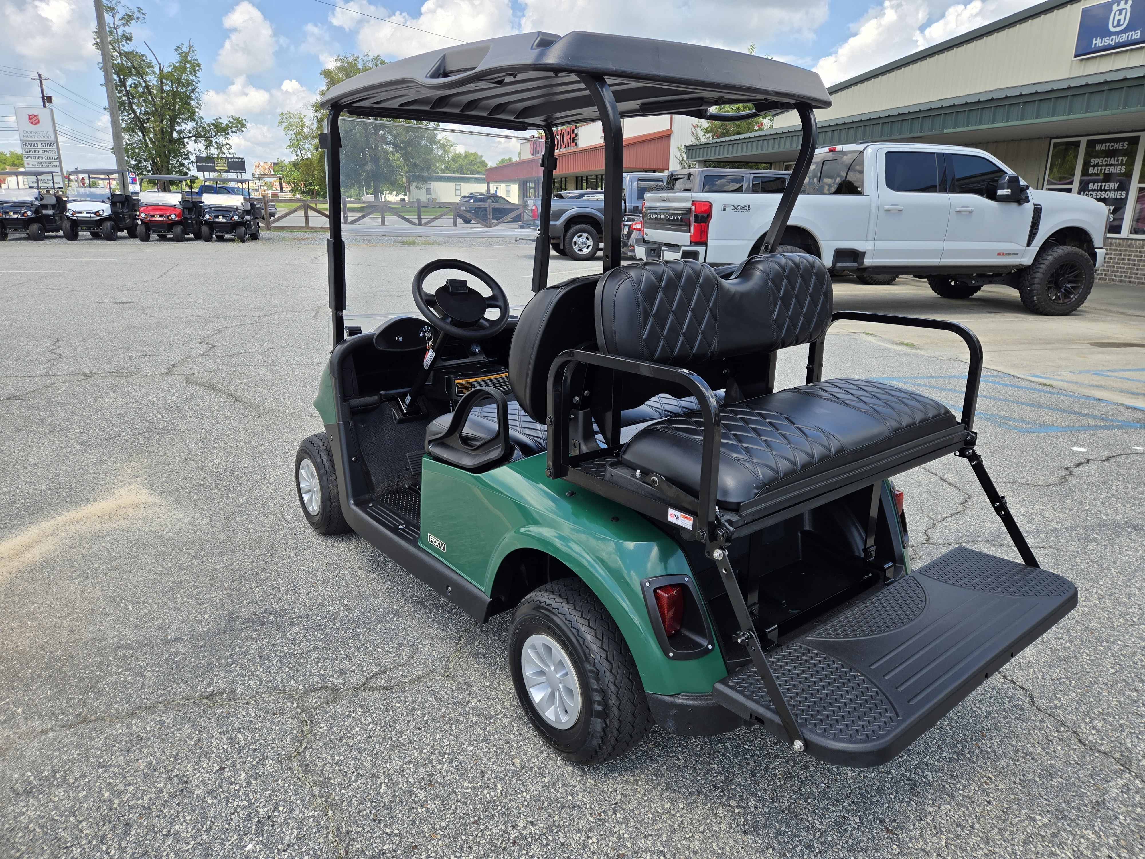 2019 E-Z-GO EZGO RXV ELECT (USED) — photo 3