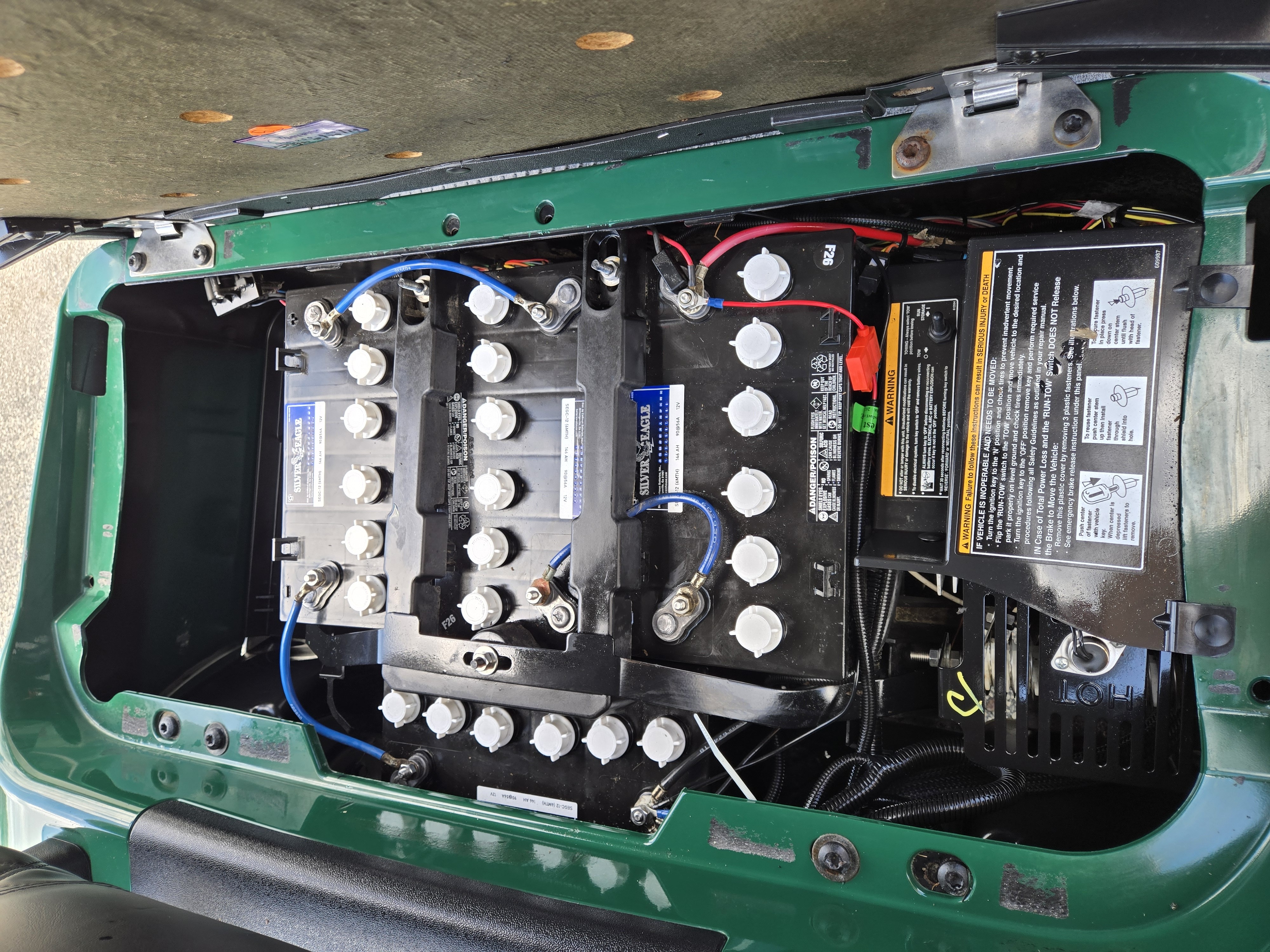 2019 E-Z-GO EZGO RXV ELECT (USED) — photo 5
