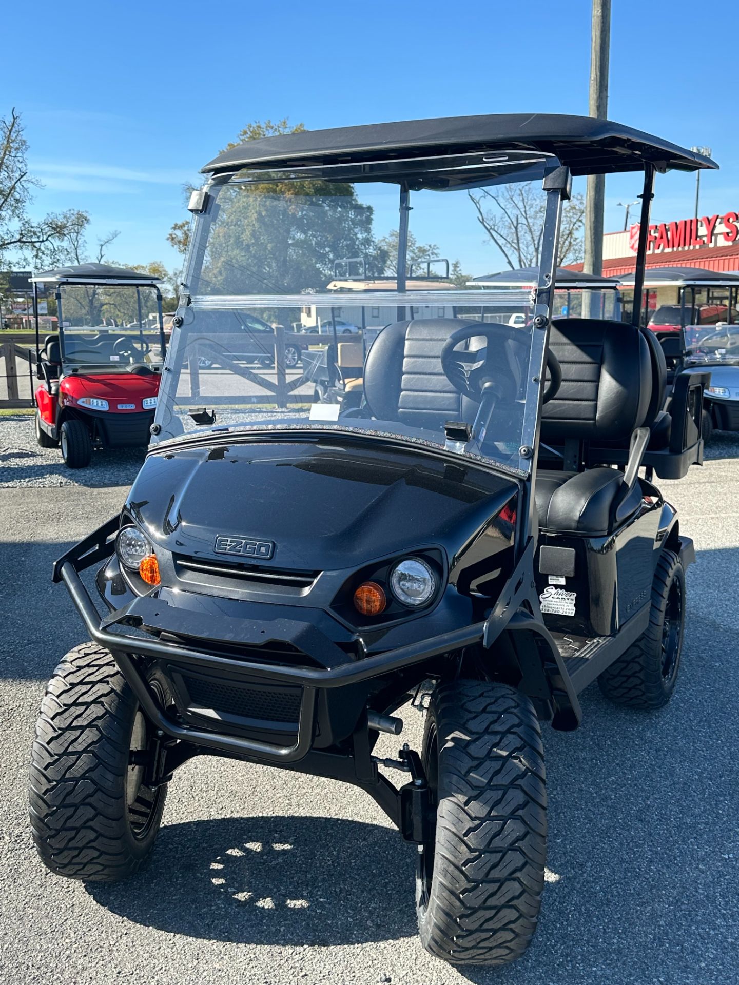 2026 E-Z-GO MY26 Express 4 Touring S 13.5 Gas — photo 2