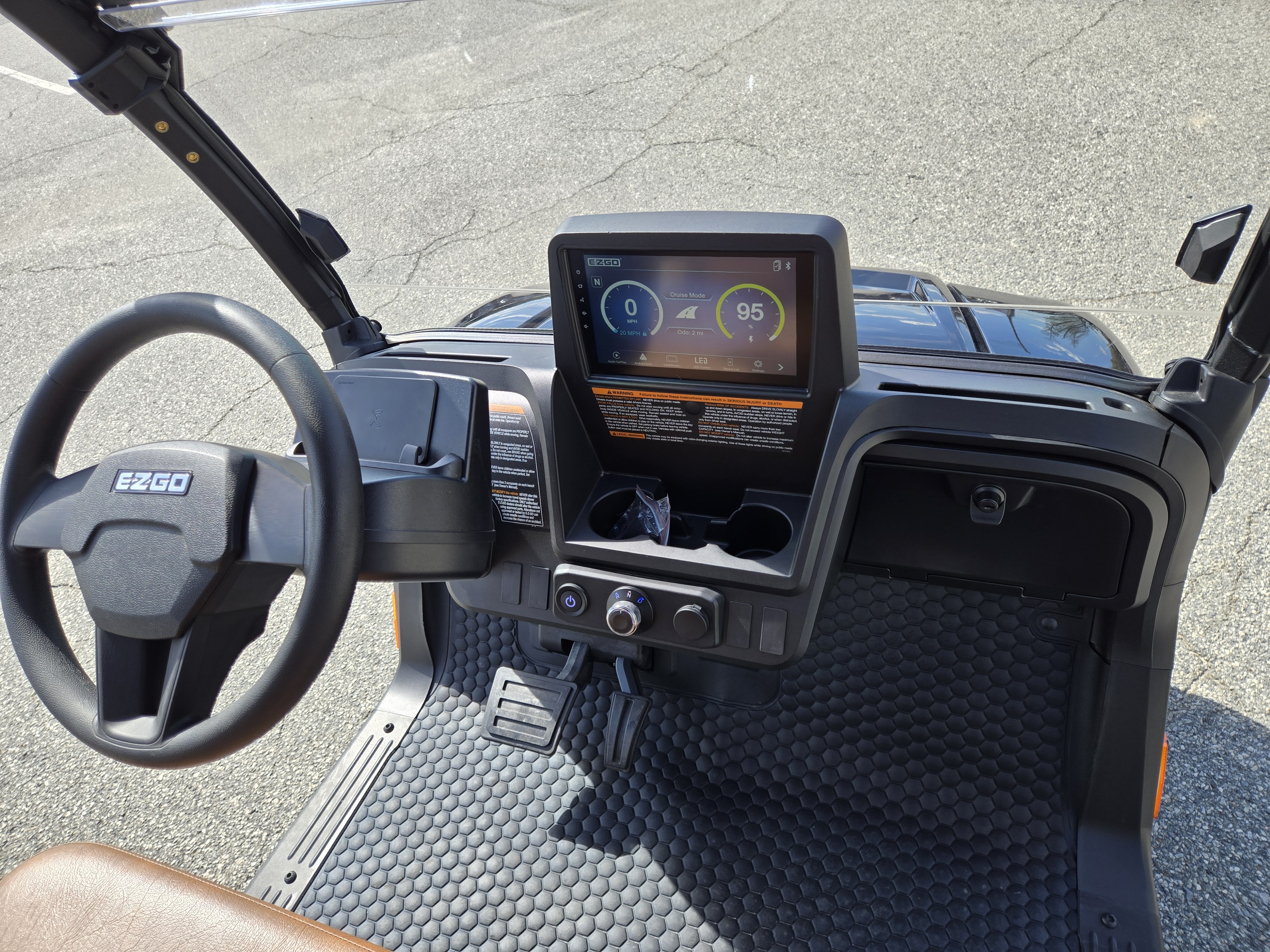 2027 EZGO LIBERTY photo 6