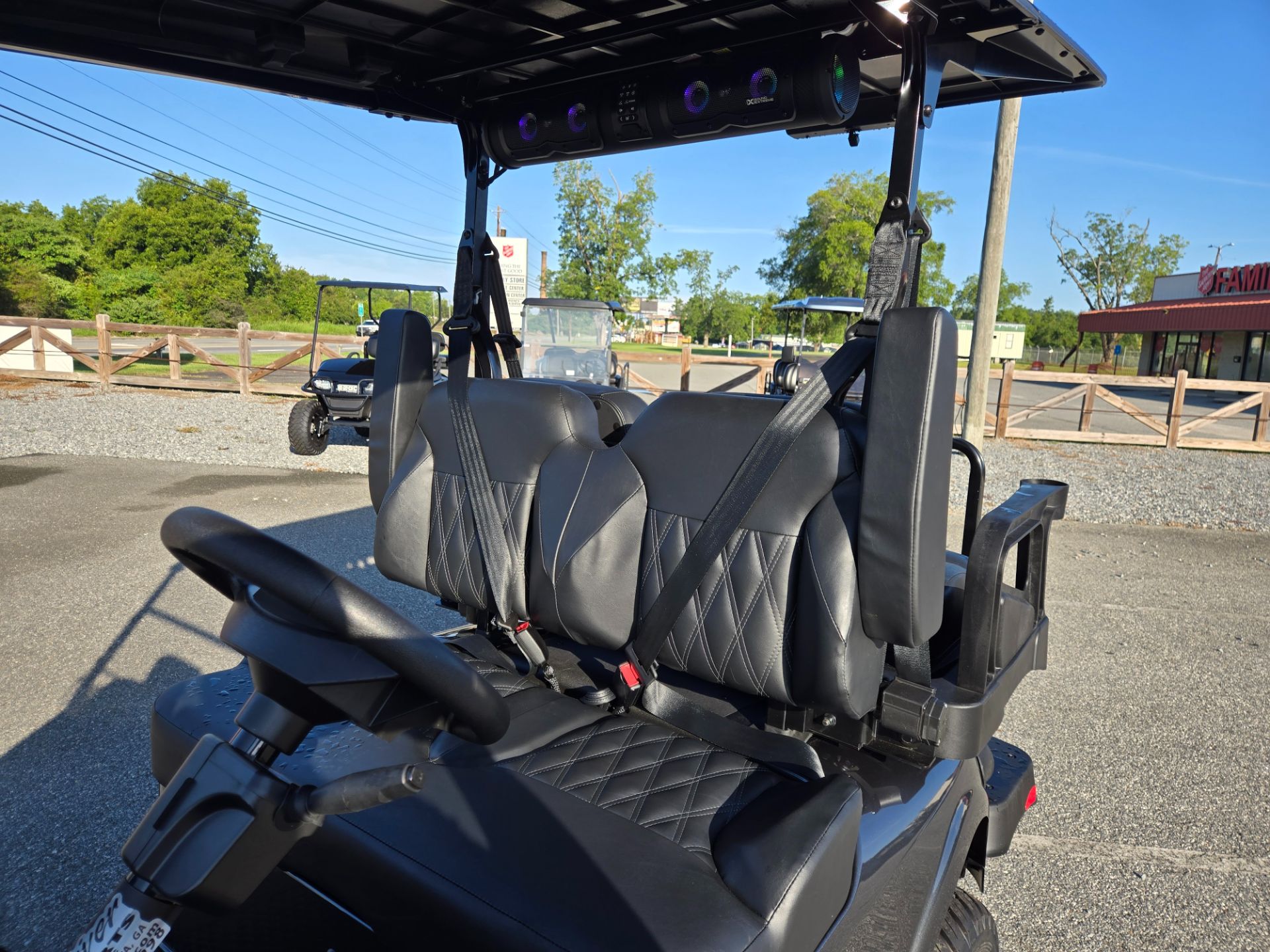2026 E-Z-GO RXV 4 Summit XTL Elite Lithium — photo 3