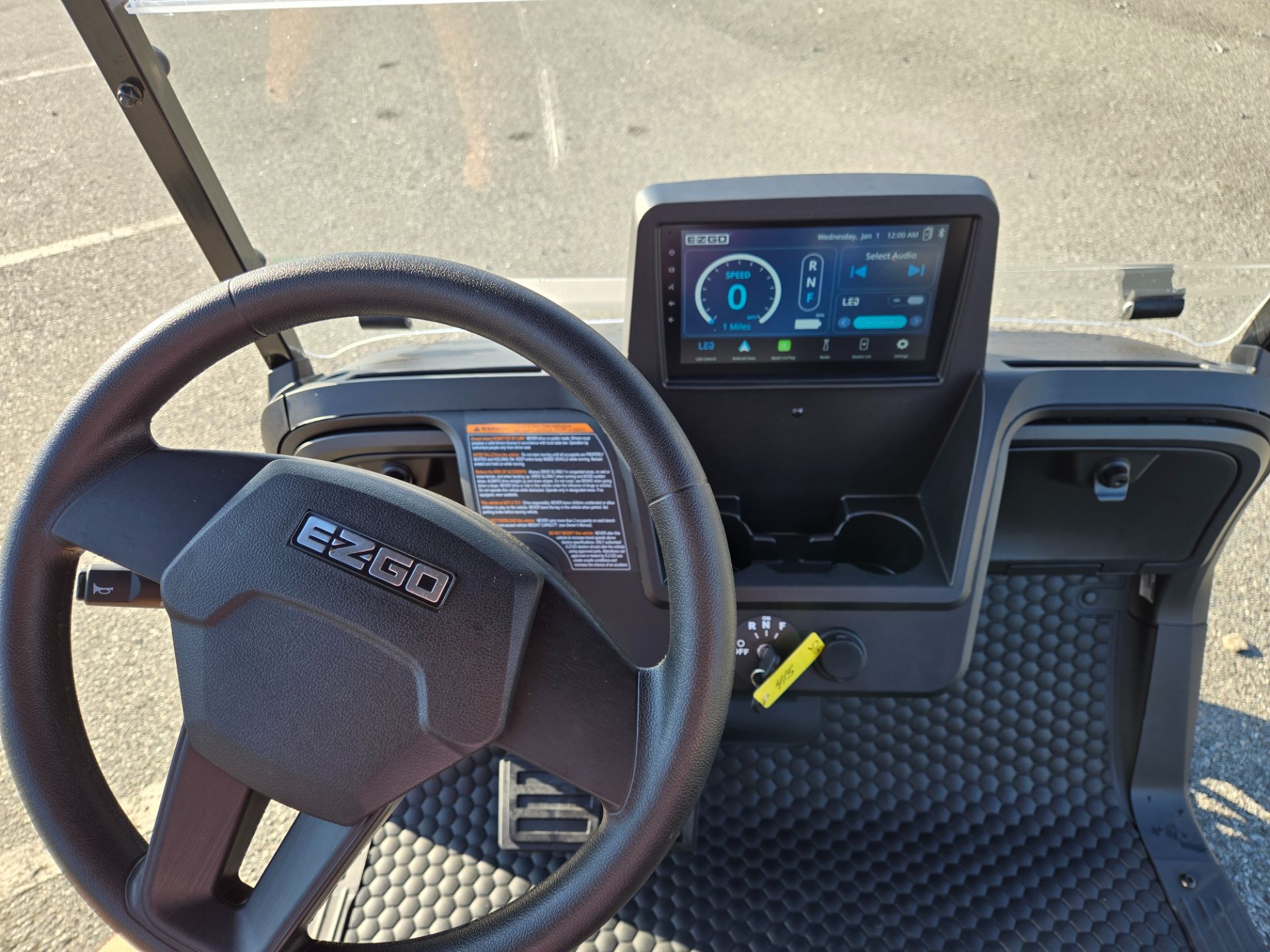 2026 E-Z-GO RXV 4 Summit XTL Elite Lithium — photo 4