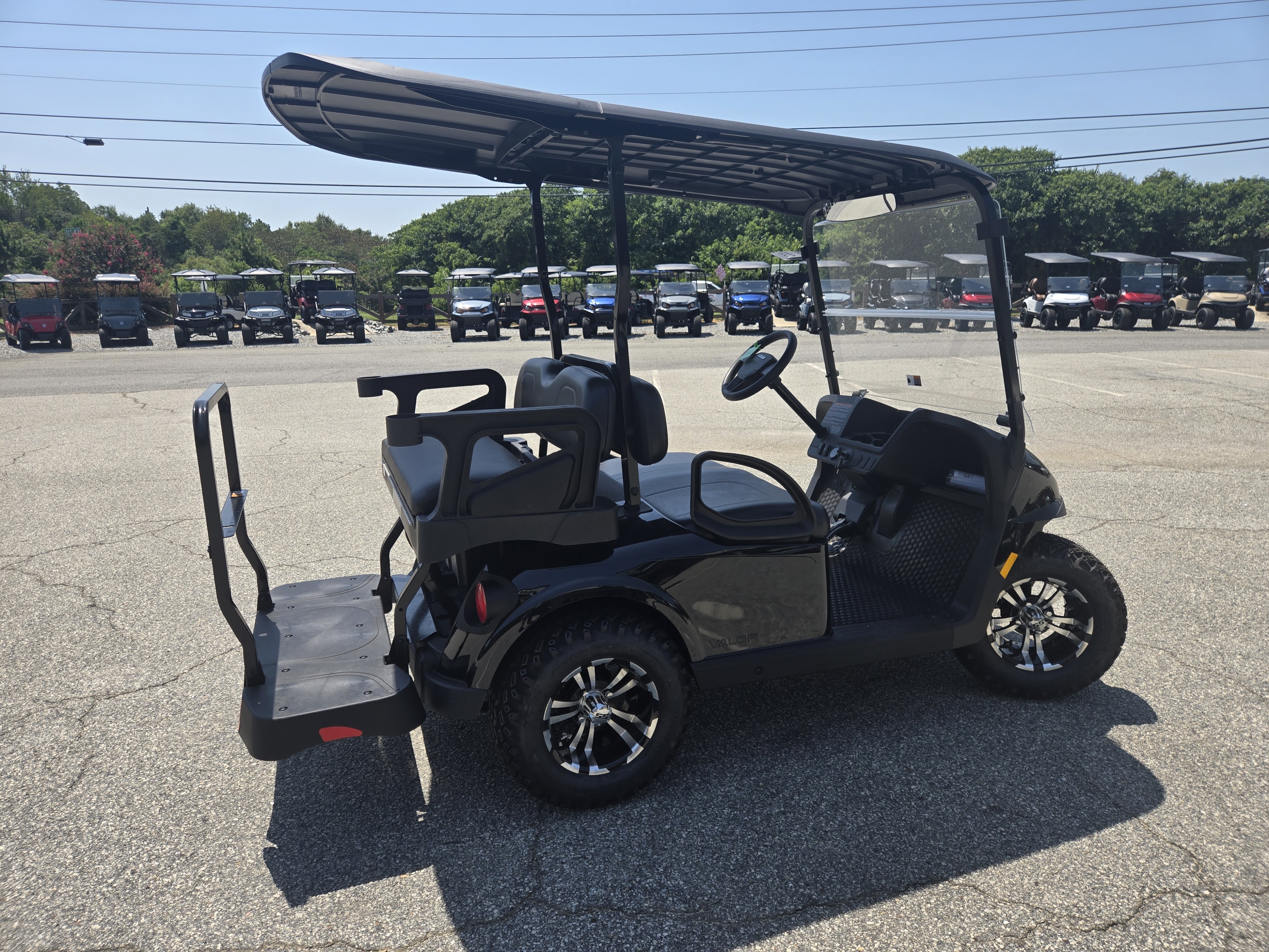 2027 E-Z-GO RXV 4 Valor S 13.5-hp Gas — photo 4