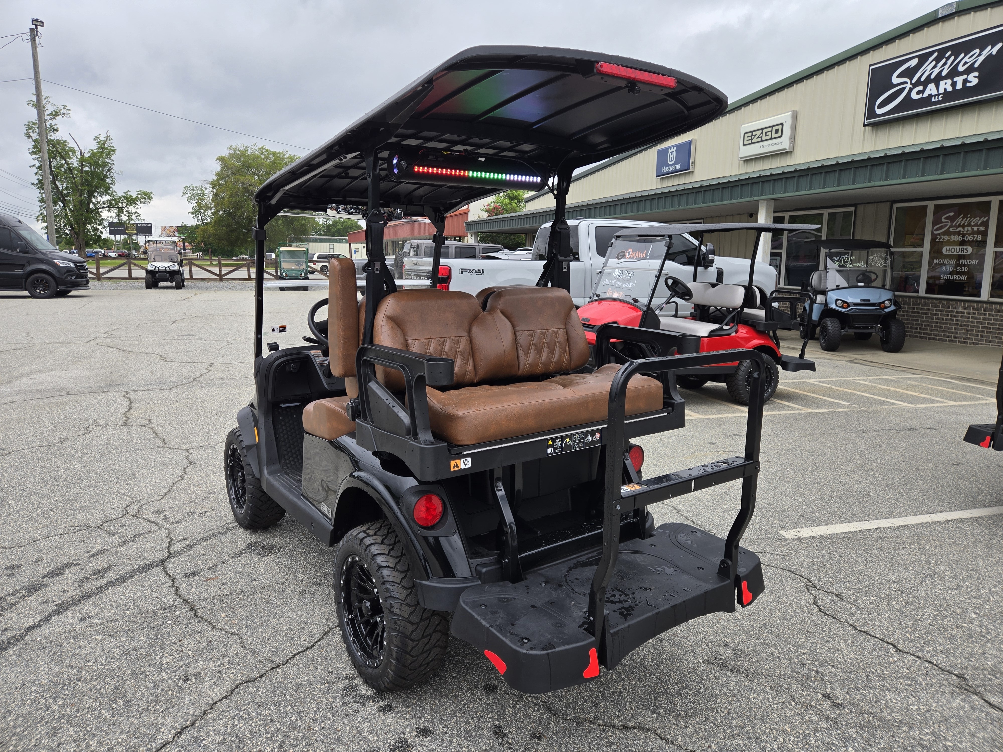 2026 E-Z-GO RXV 4 Summit XTL Elite Lithium — photo 3