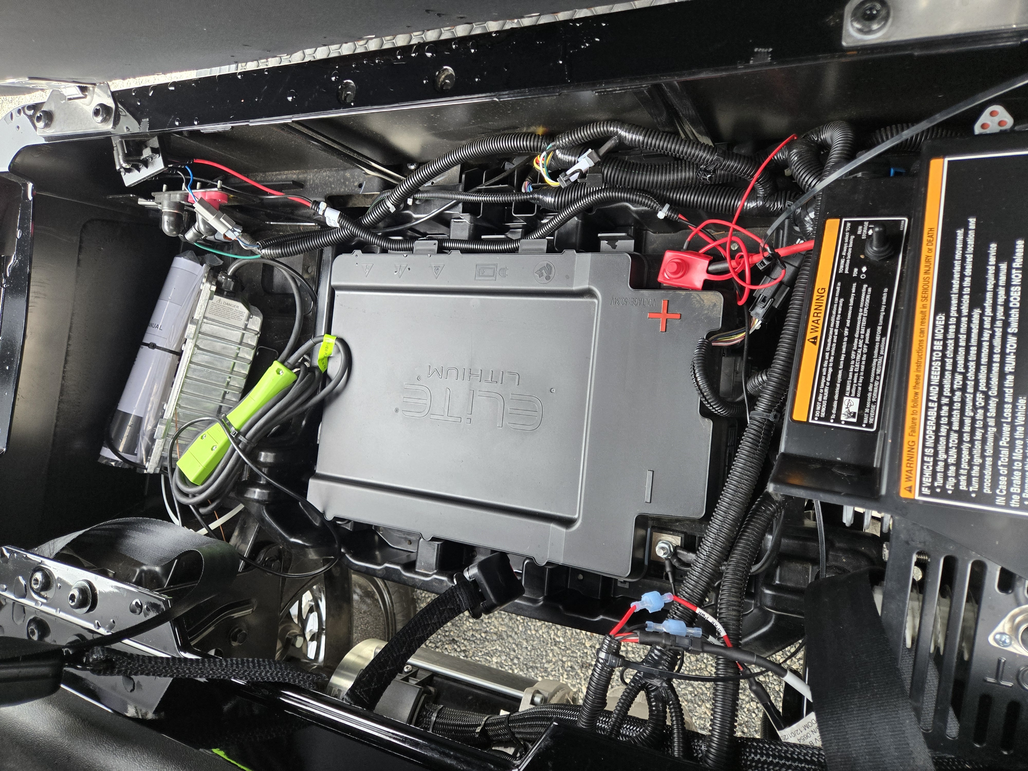 2026 E-Z-GO RXV 4 Summit XTL Elite Lithium — photo 6