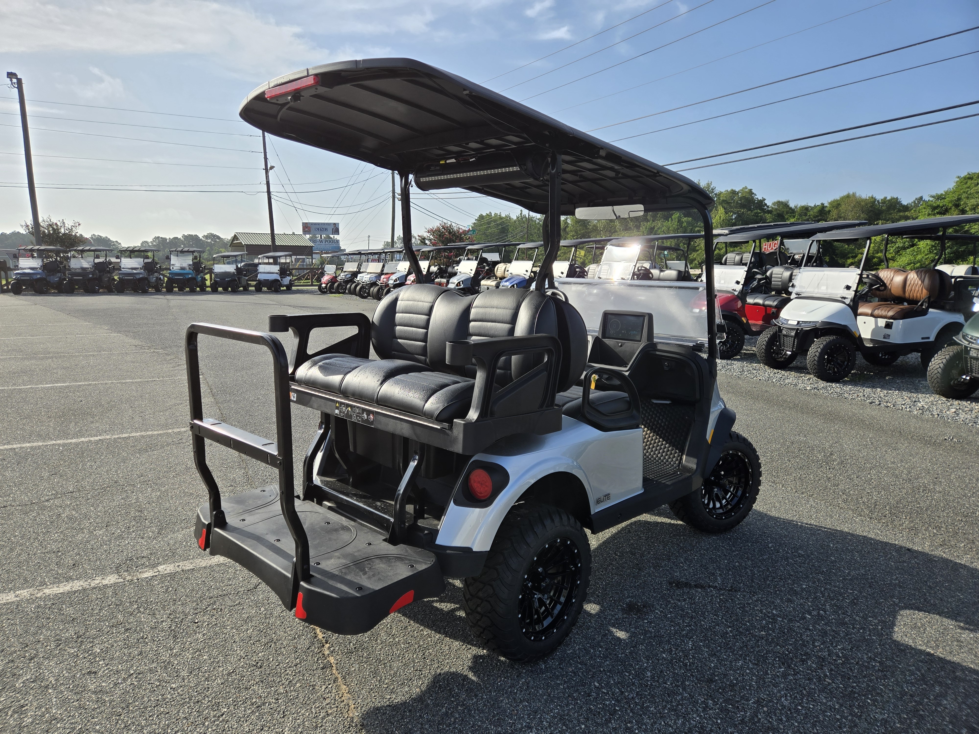 2026 E-Z-GO RXV 4 Summit XT Elite Lithium — photo 3