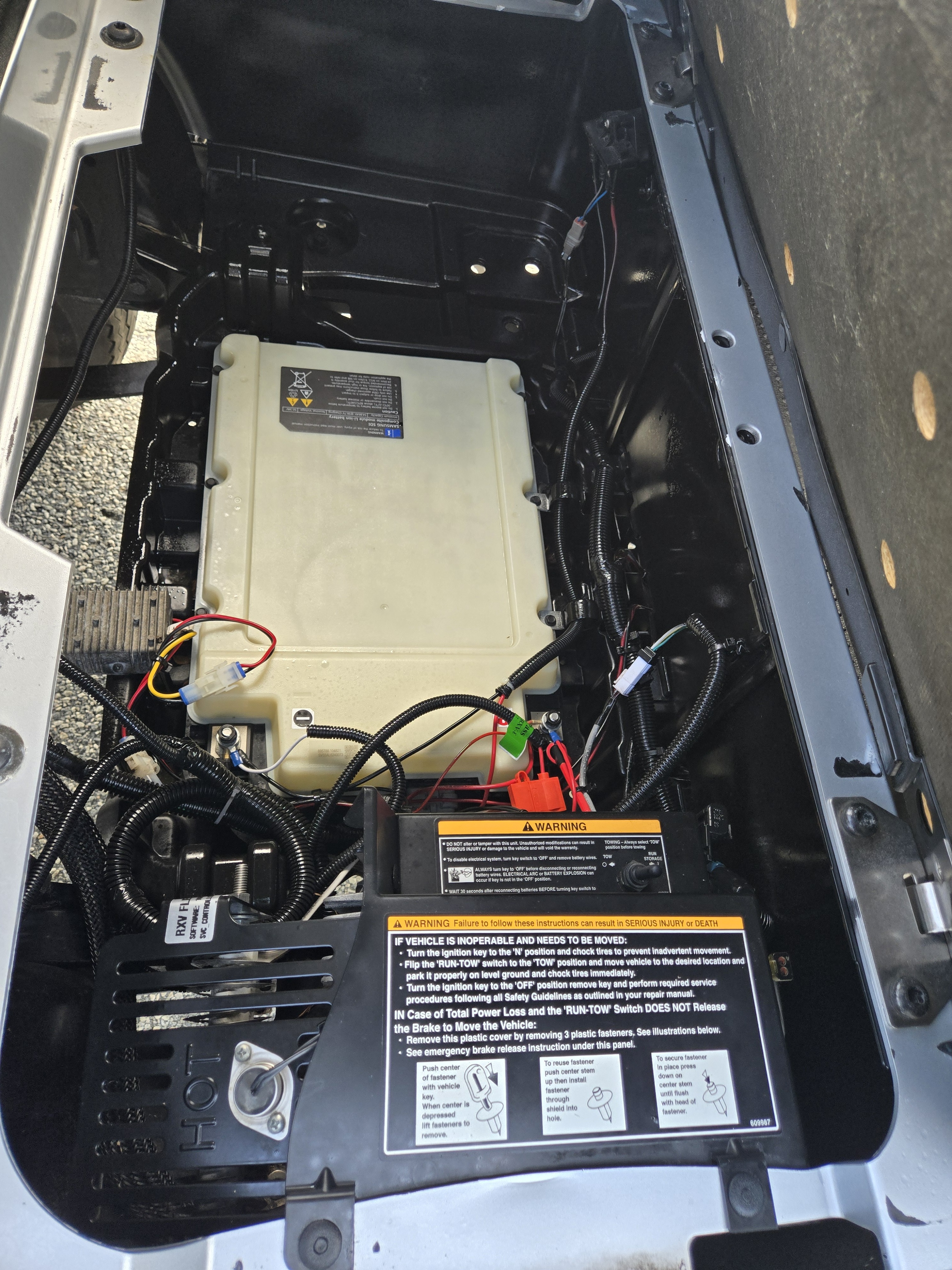 2022 E-Z-GO Freedom RXV 48V — photo 7