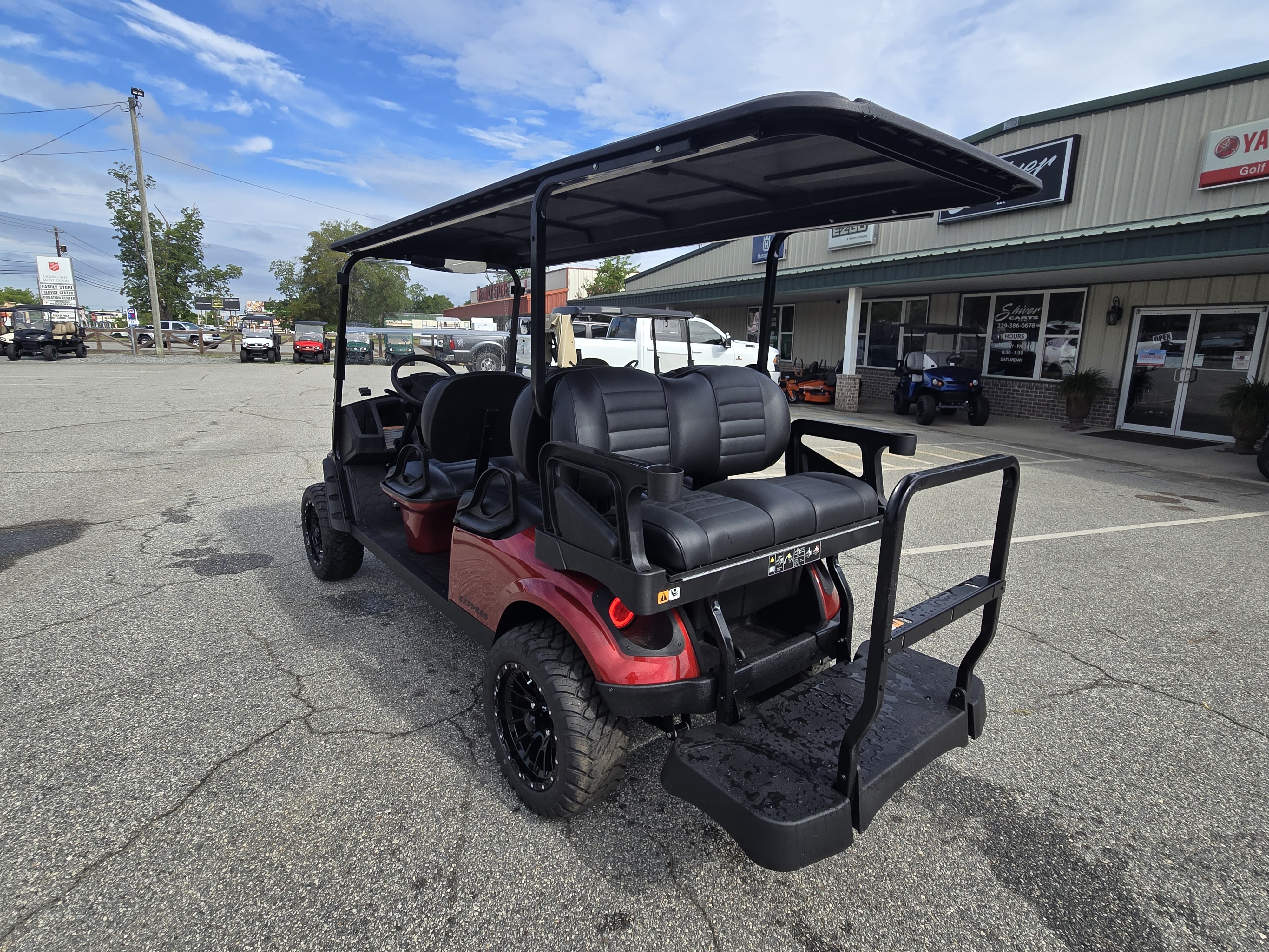 2027 E-Z-GO Express 6 Summit X 13.5-hp Gas — photo 3