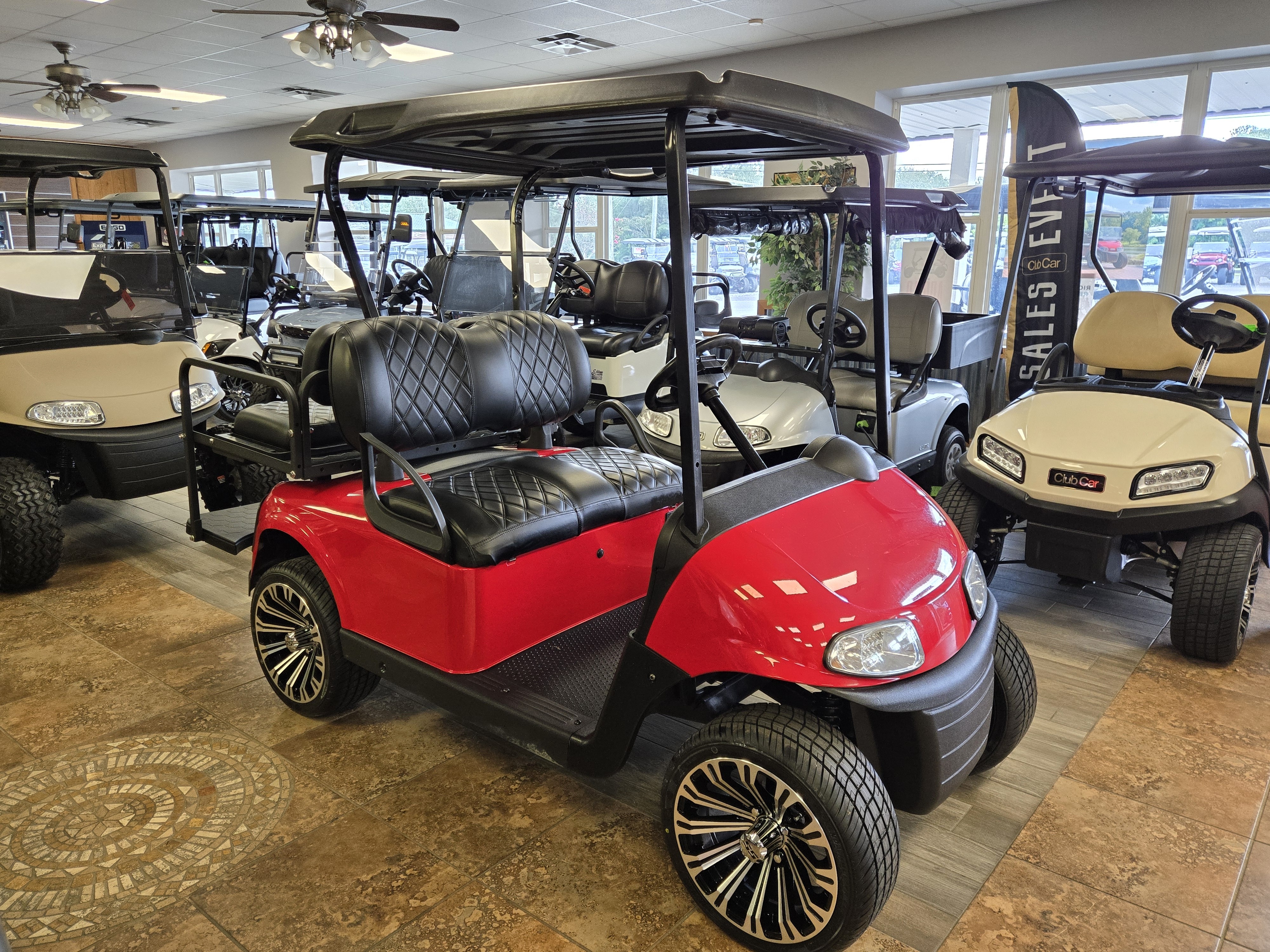 2022 EZGO RXV photo 2
