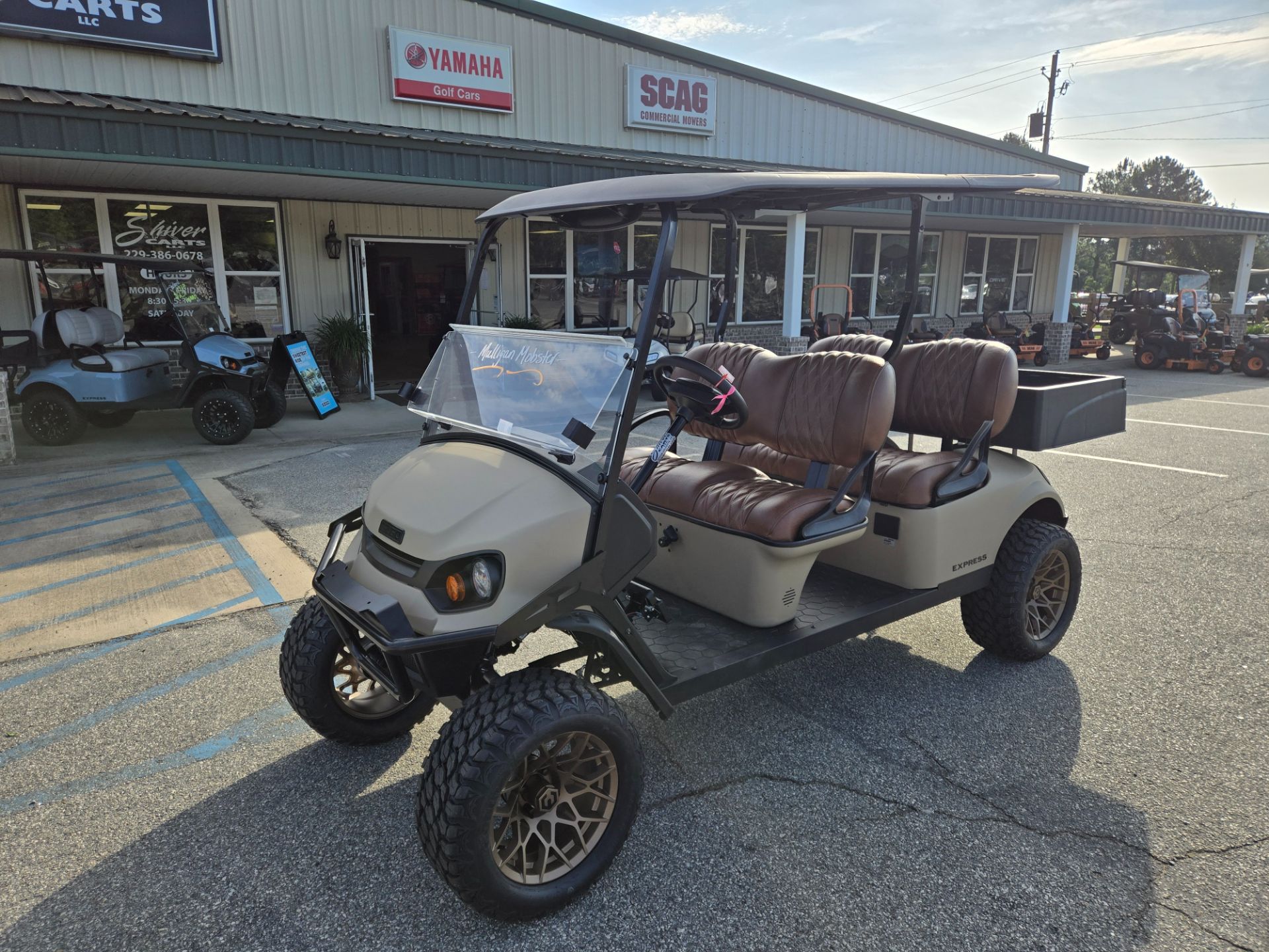2026 E-Z-GO Express 4 Special Edition Dune — photo 2