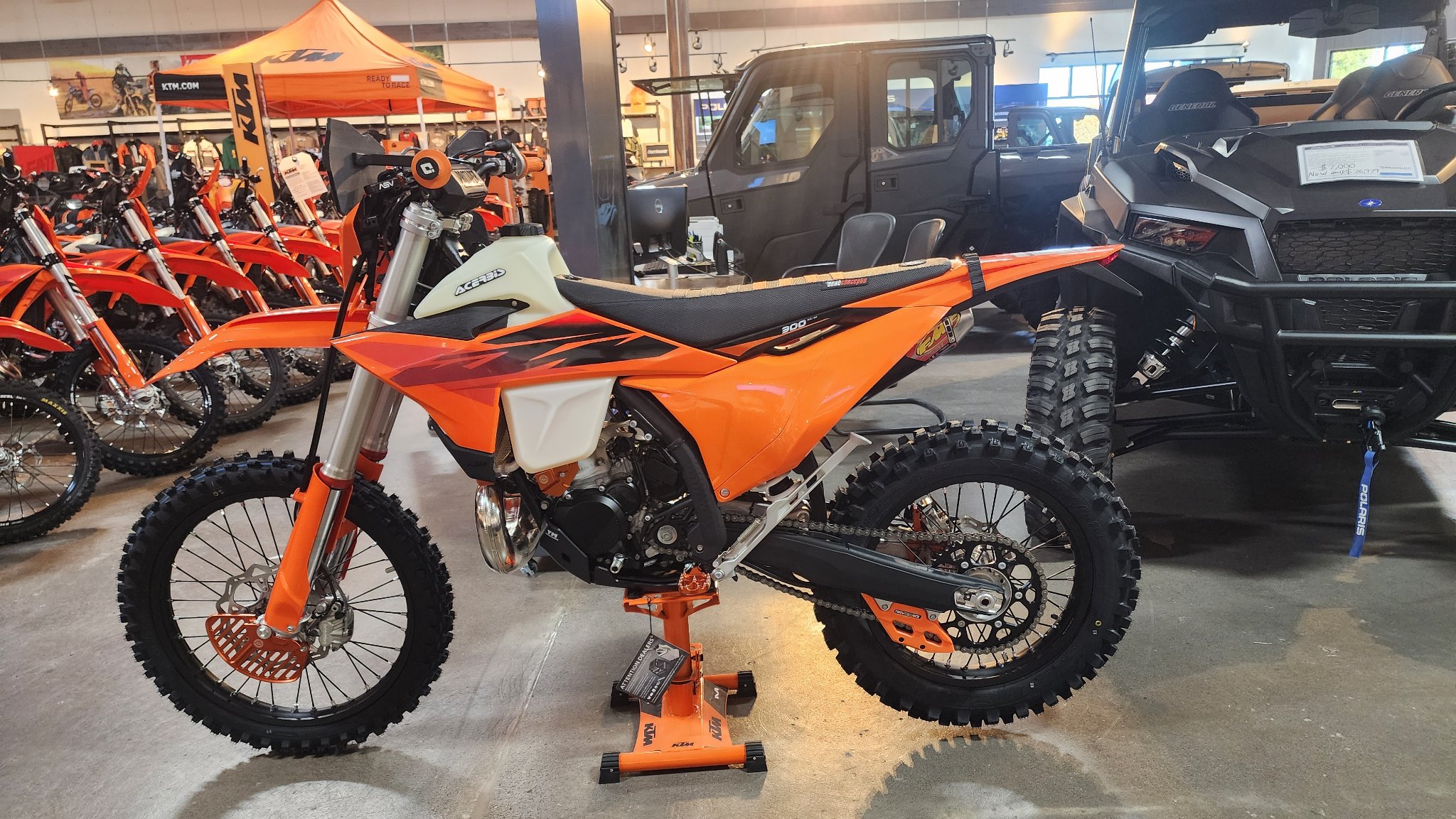 2027 300 XC-W