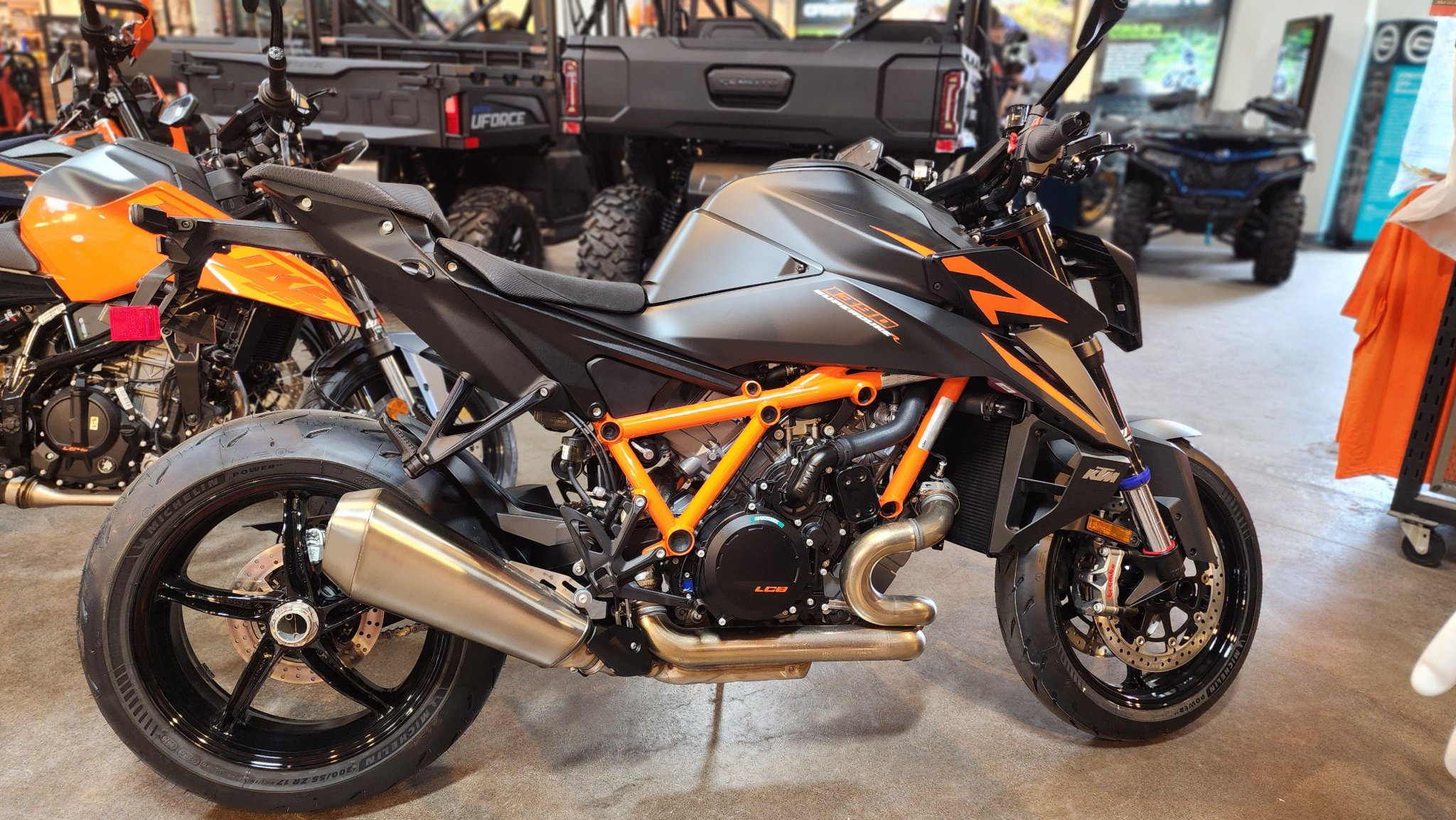 2026 1390 Super Duke R EVO