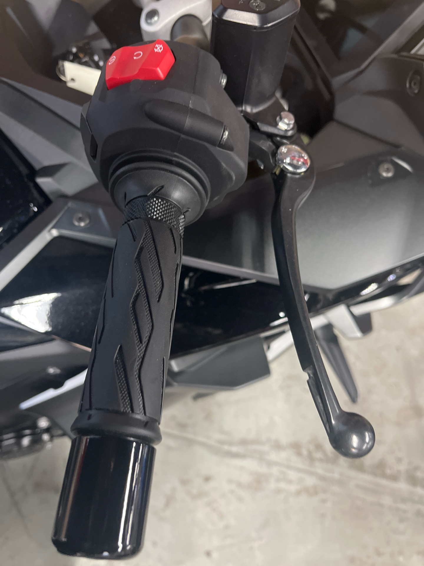 2024 Suzuki GSX-S1000GT in West Bridgewater, Massachusetts - Photo 12