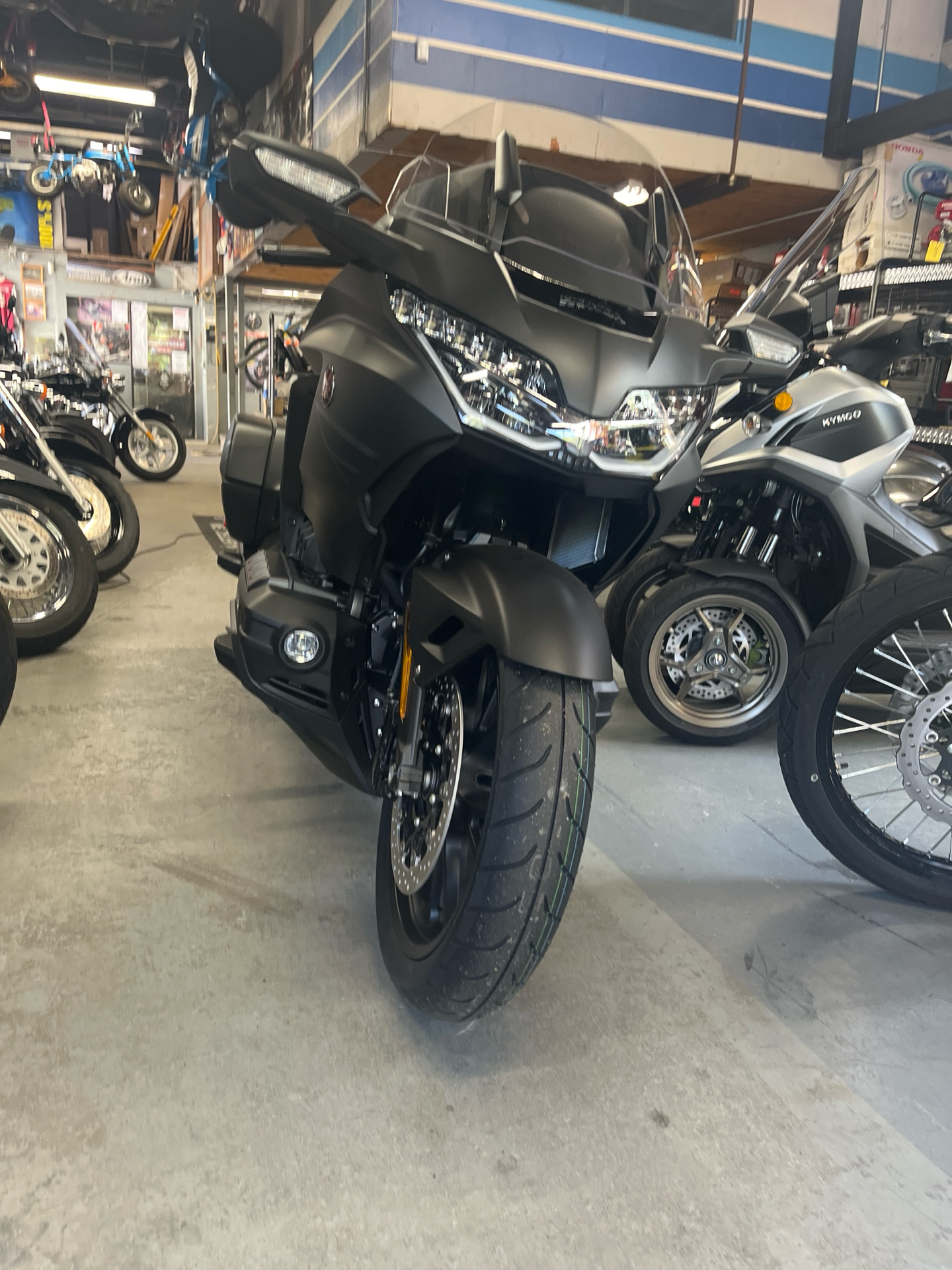 2025 Honda Gold Wing 50th Anniversary in West Bridgewater, Massachusetts - Photo 5