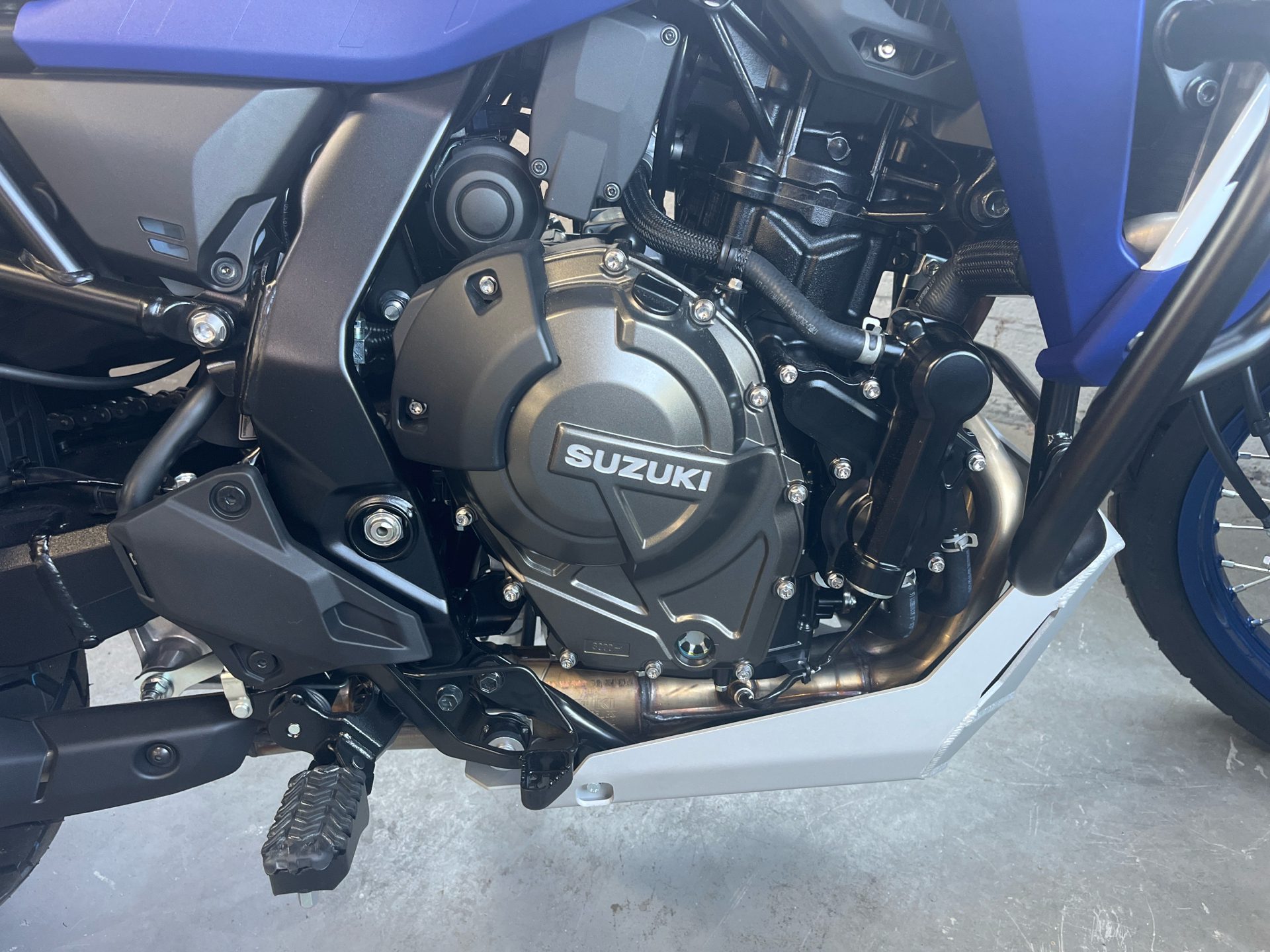 2025 Suzuki V-Strom 800DE Adventure in West Bridgewater, Massachusetts - Photo 4