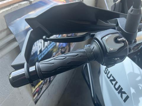 2025 Suzuki V-Strom 800DE Adventure in West Bridgewater, Massachusetts - Photo 8