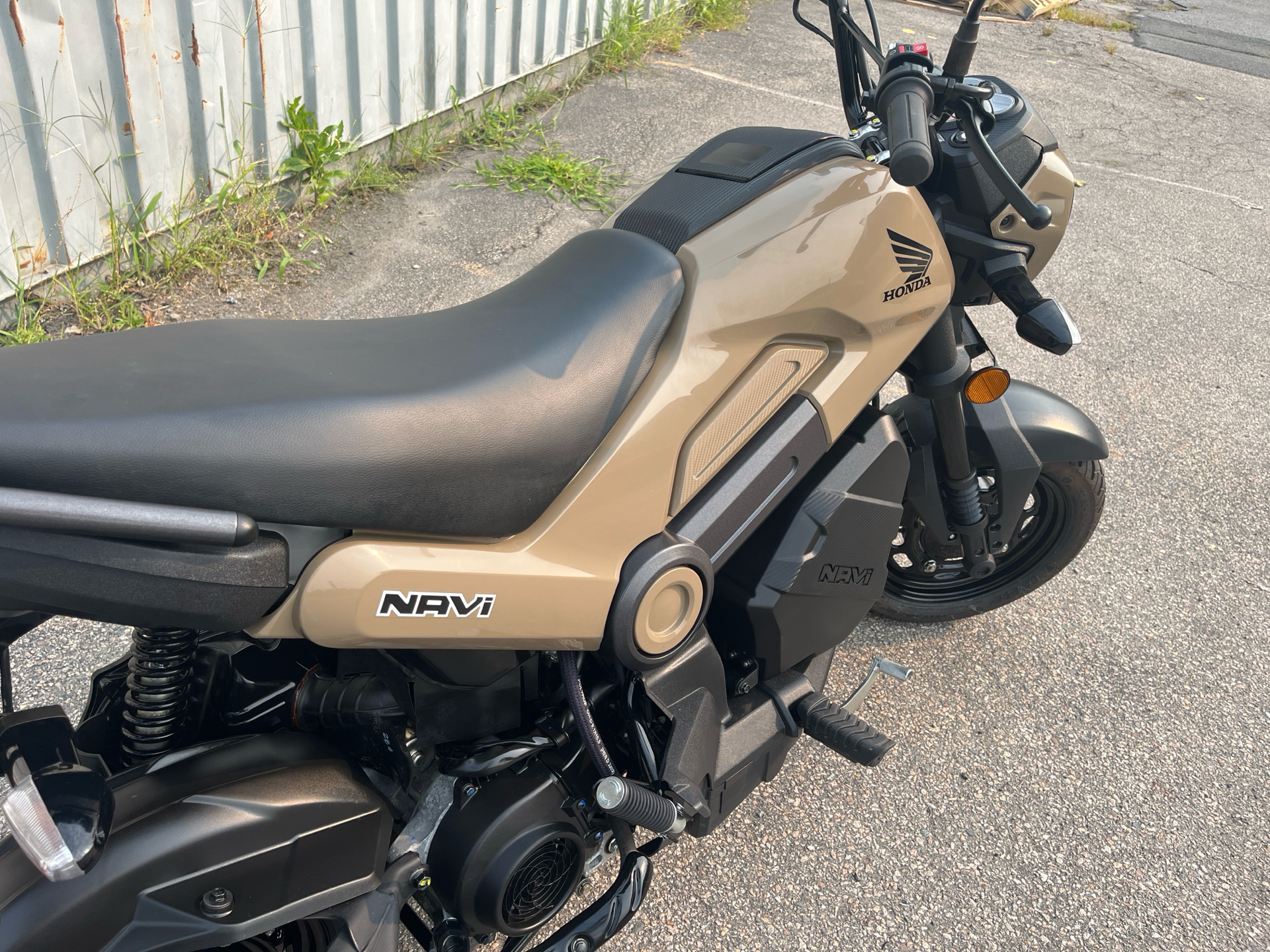 2022 Honda Navi in West Bridgewater, Massachusetts - Photo 5