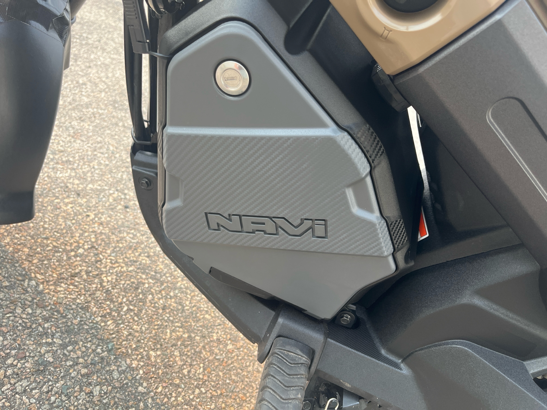 2022 Honda Navi in West Bridgewater, Massachusetts - Photo 6
