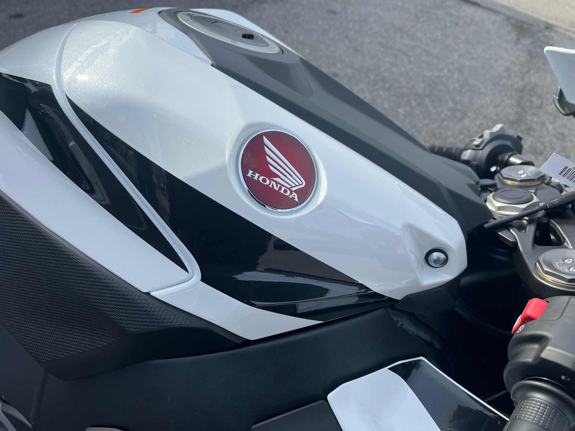 2026 Honda CBR1000RR ABS in West Bridgewater, Massachusetts - Photo 2