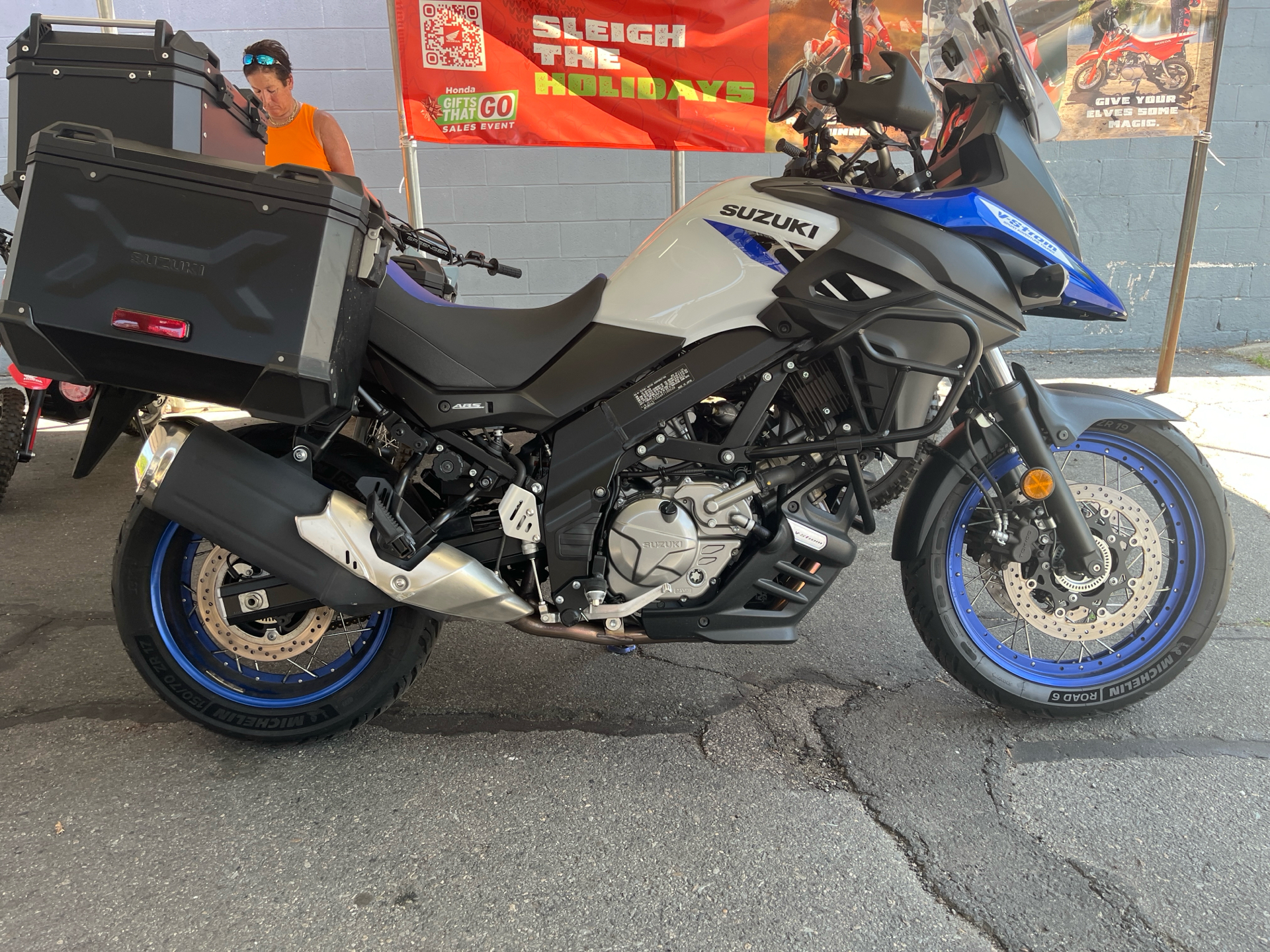 2024 Suzuki V-Strom 650XT Adventure in West Bridgewater, Massachusetts - Photo 1