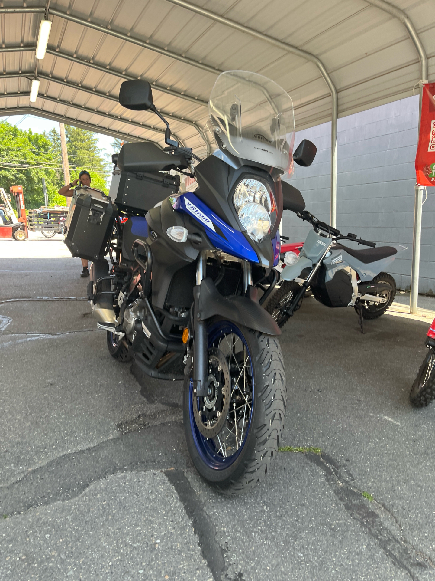 2024 Suzuki V-Strom 650XT Adventure in West Bridgewater, Massachusetts - Photo 5