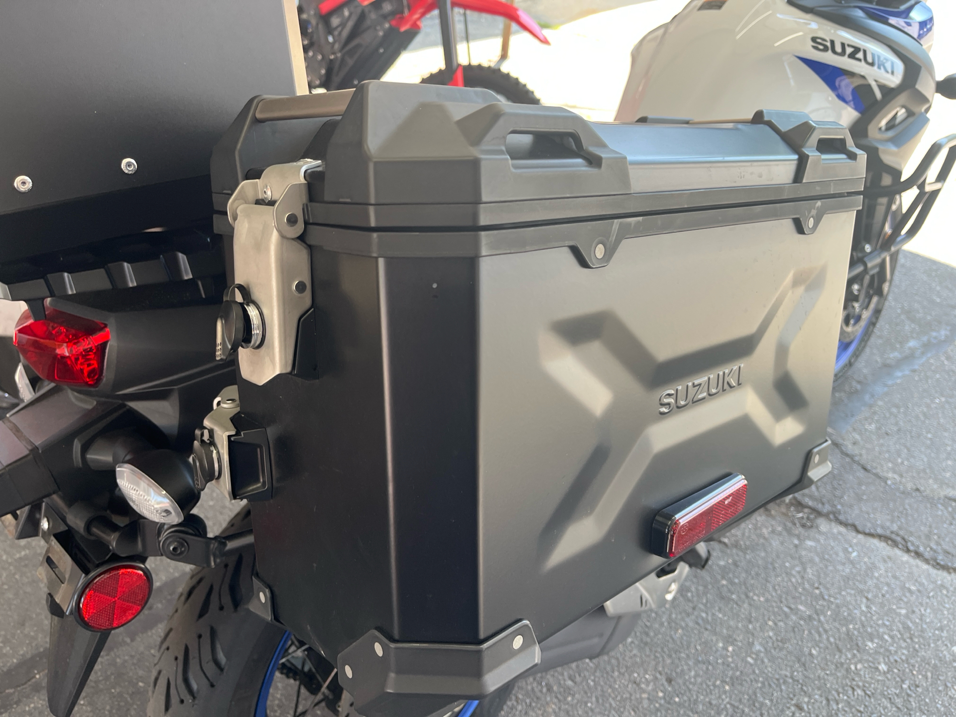 2024 Suzuki V-Strom 650XT Adventure in West Bridgewater, Massachusetts - Photo 6
