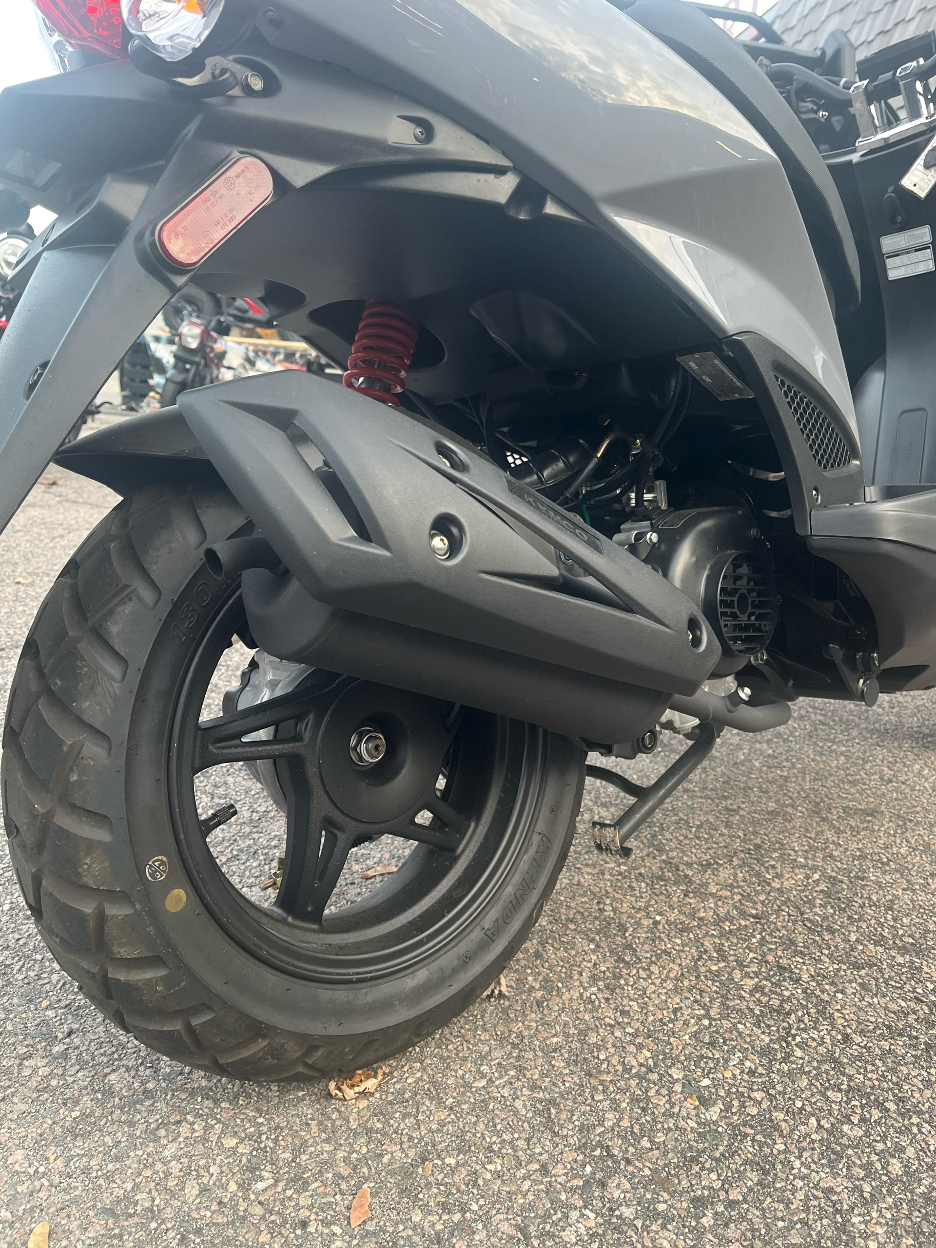 2022 Kymco Super 8 50X in West Bridgewater, Massachusetts - Photo 5