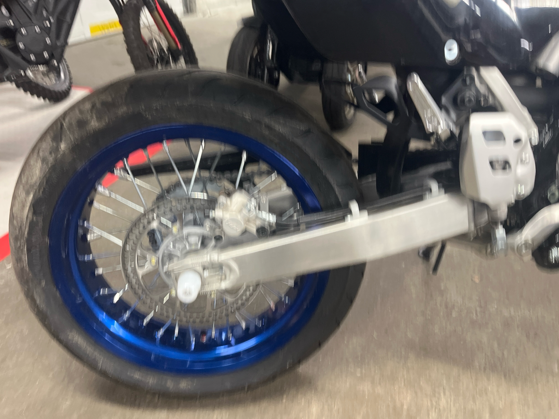2024 Suzuki DR-Z400SM in West Bridgewater, Massachusetts - Photo 7