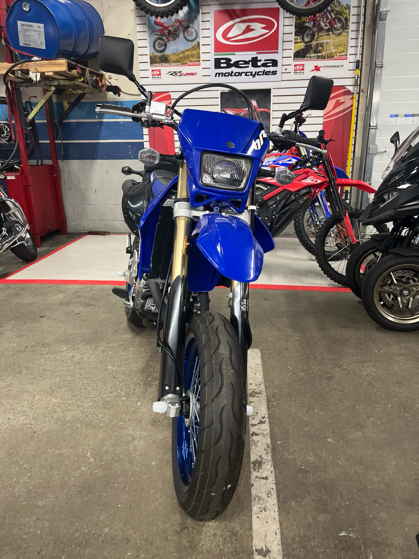 2024 Suzuki DR-Z400SM in West Bridgewater, Massachusetts - Photo 9