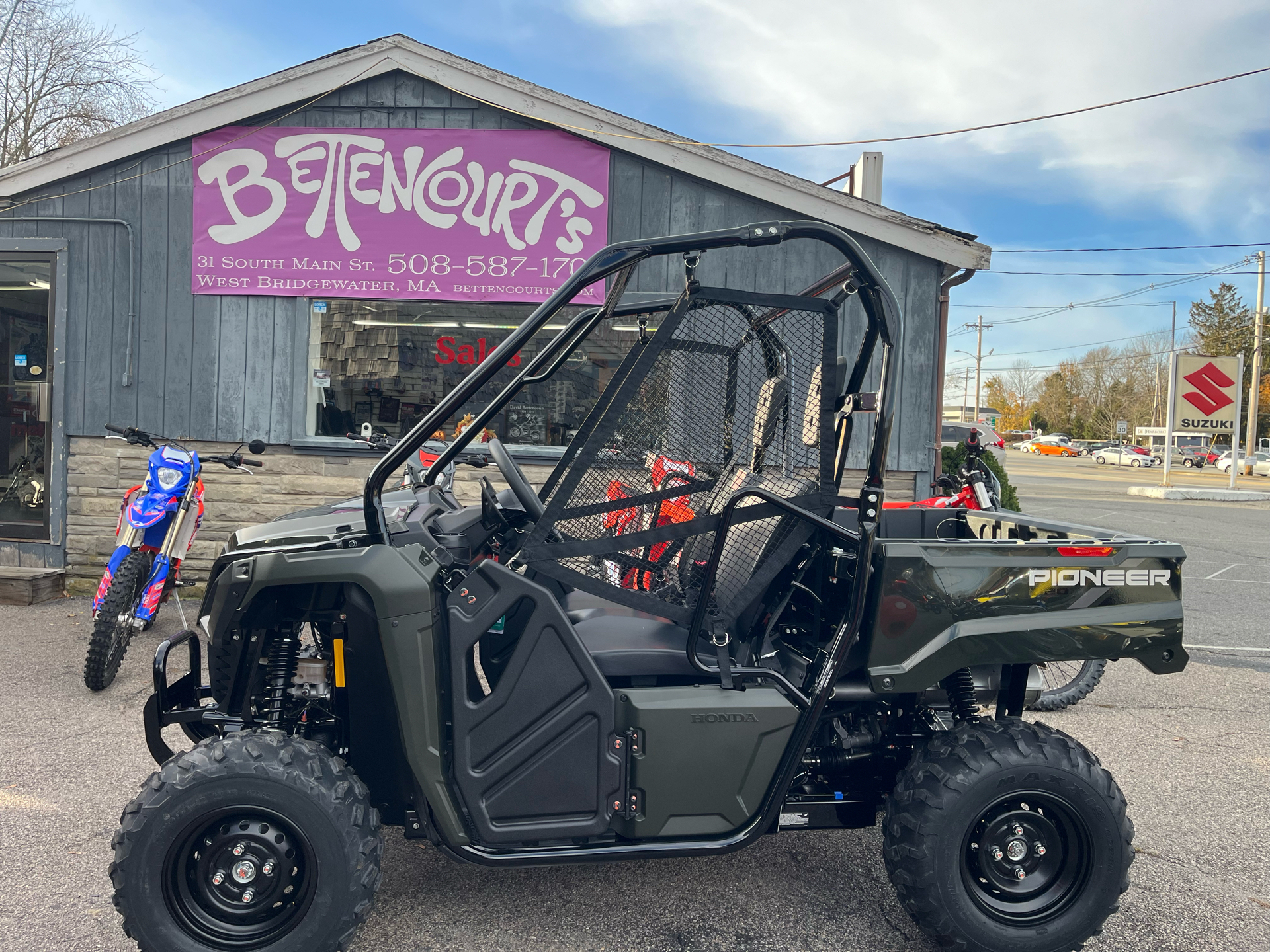 2026 Honda Pioneer 520 in West Bridgewater, Massachusetts - Photo 2