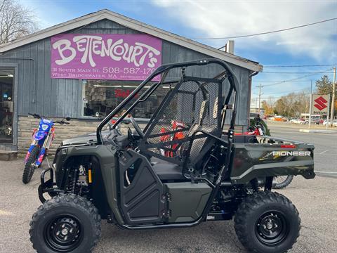 2026 Honda Pioneer 520 in West Bridgewater, Massachusetts - Photo 2