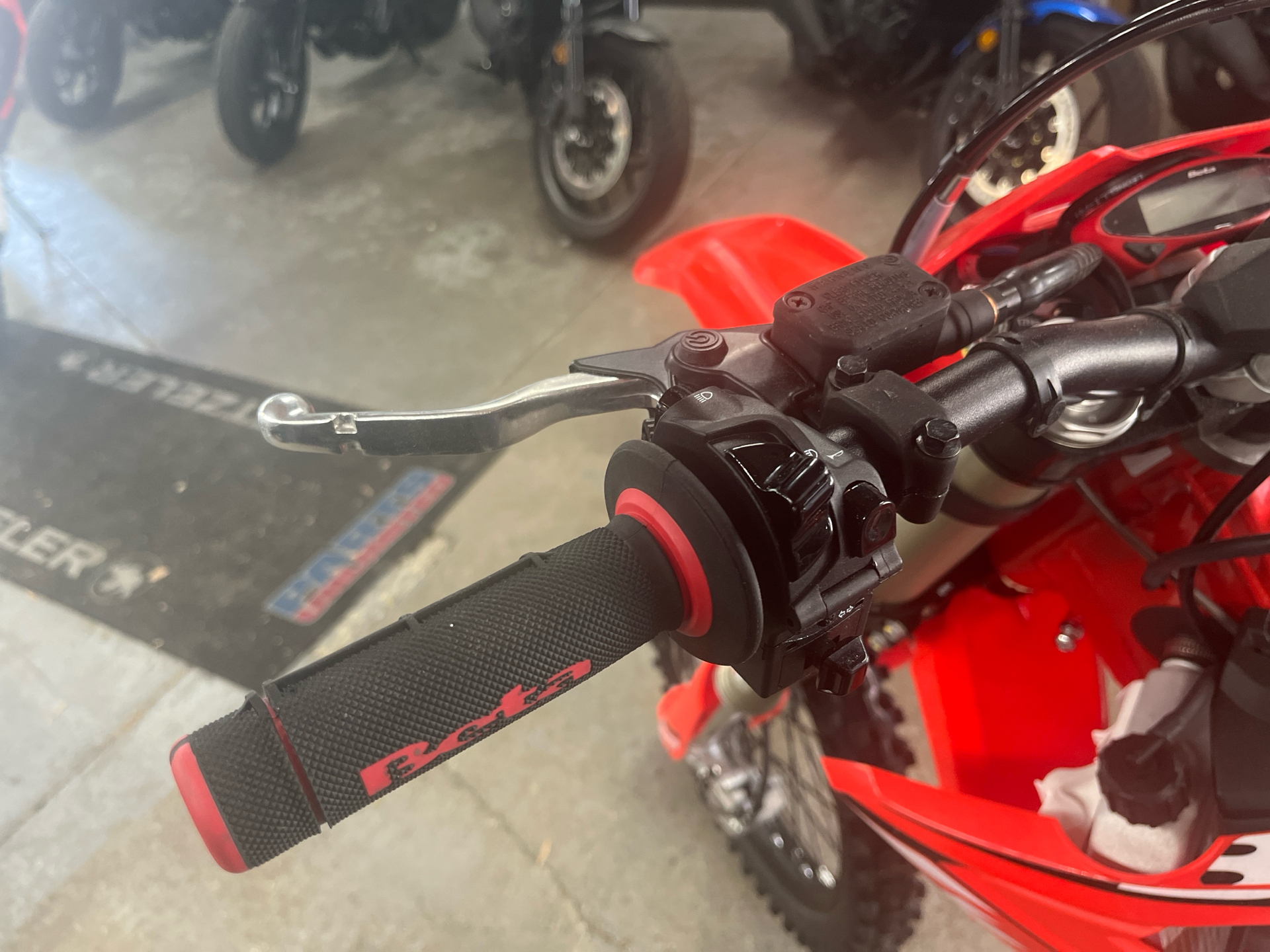 2024 Beta 125 RR in West Bridgewater, Massachusetts - Photo 10