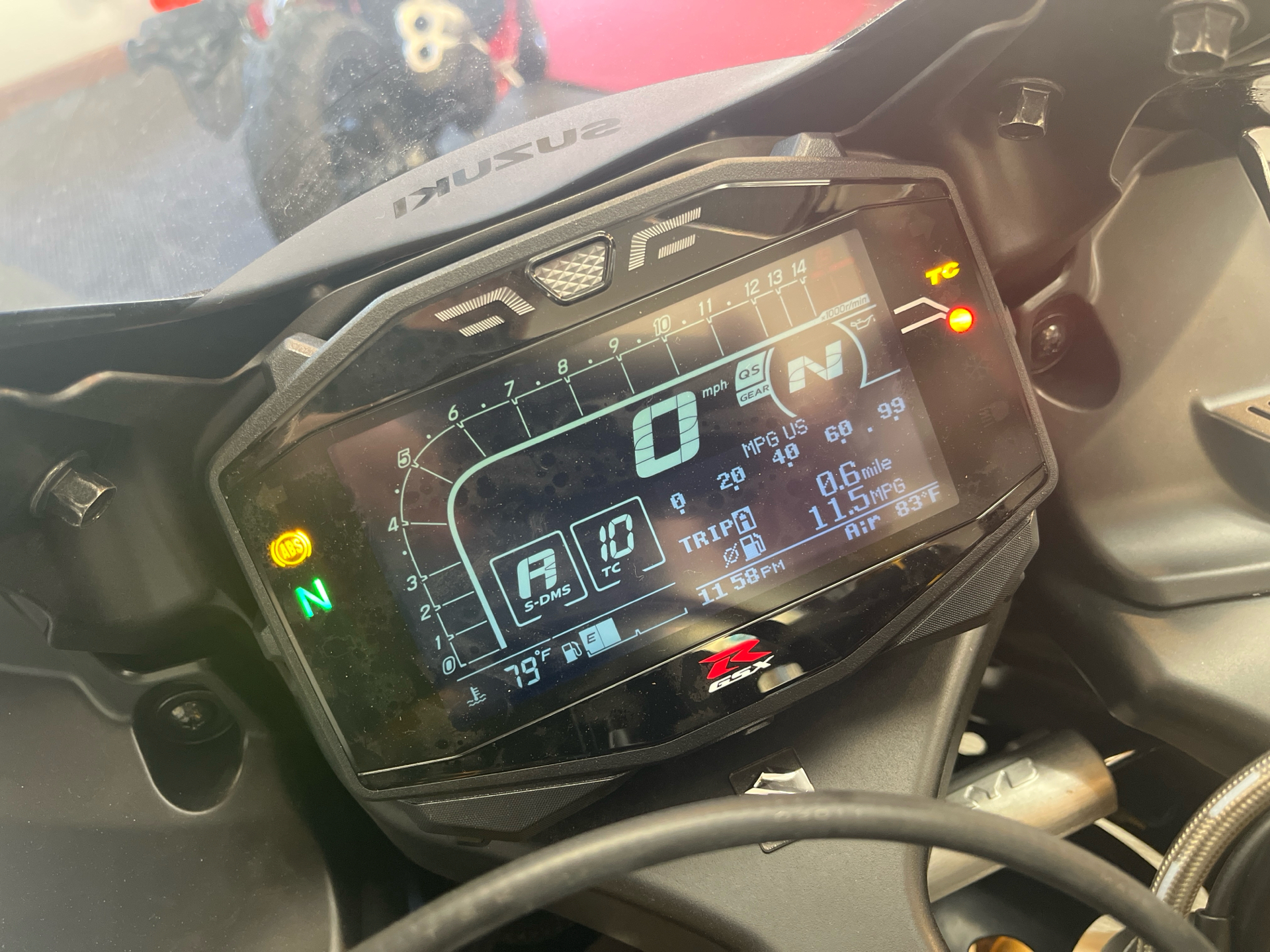 2025 Suzuki GSX-R1000R in West Bridgewater, Massachusetts - Photo 7