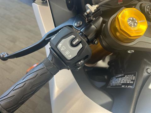 2025 Suzuki GSX-R1000R in West Bridgewater, Massachusetts - Photo 8