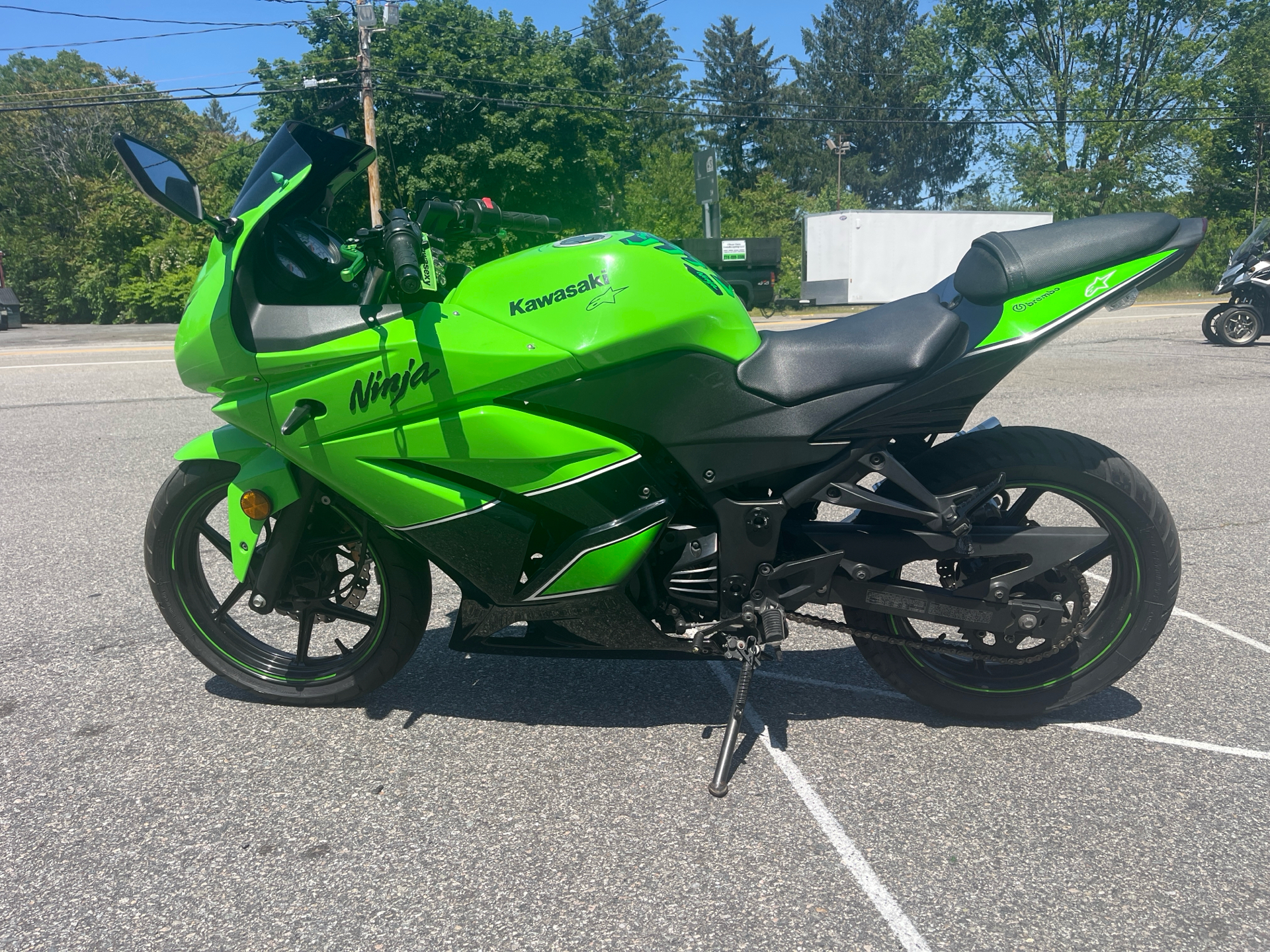 2011 Kawasaki Ninja® 250R in West Bridgewater, Massachusetts - Photo 10