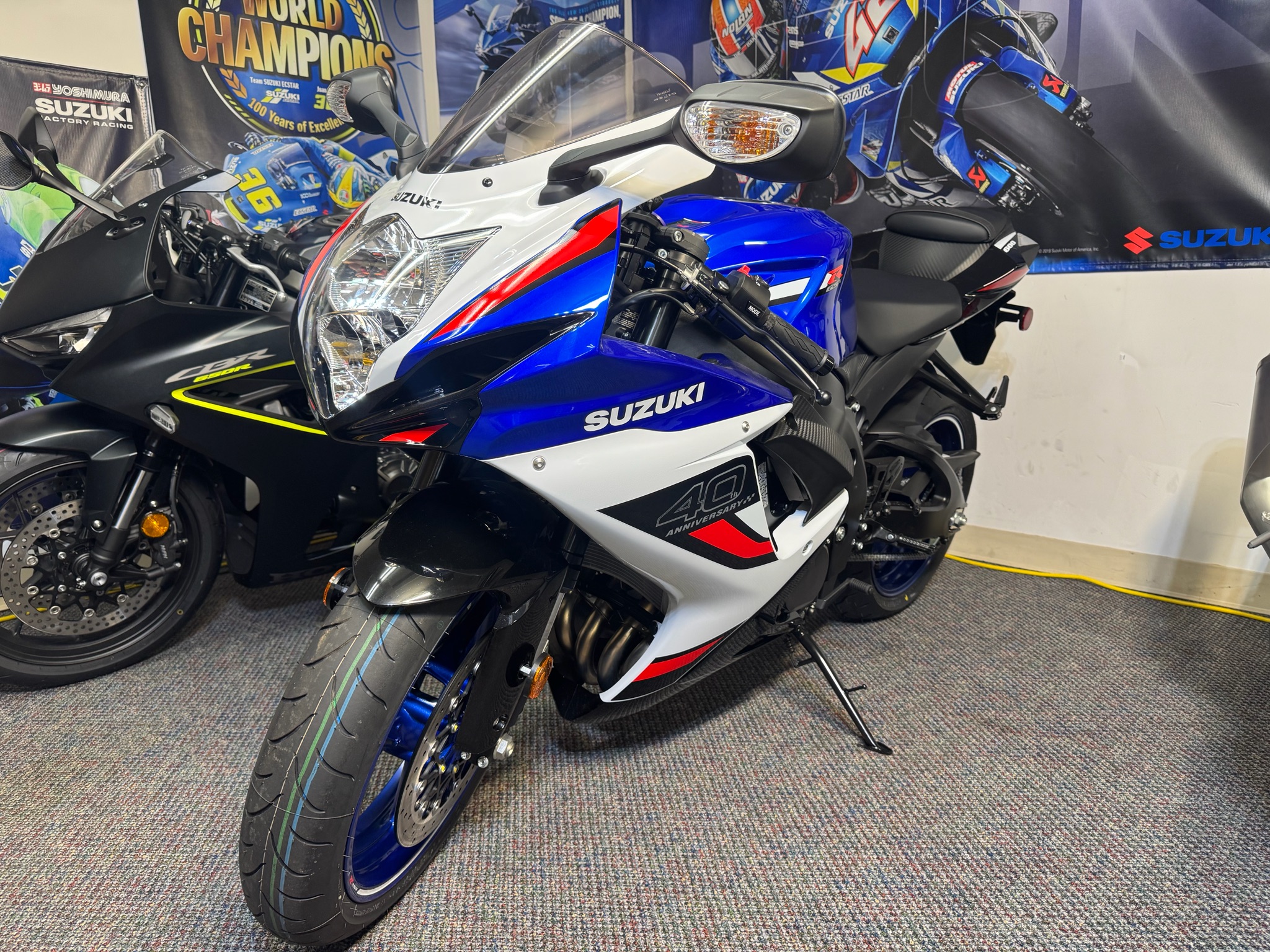 2027 Suzuki GSX-R600Z 40th Anniversary Edition 5