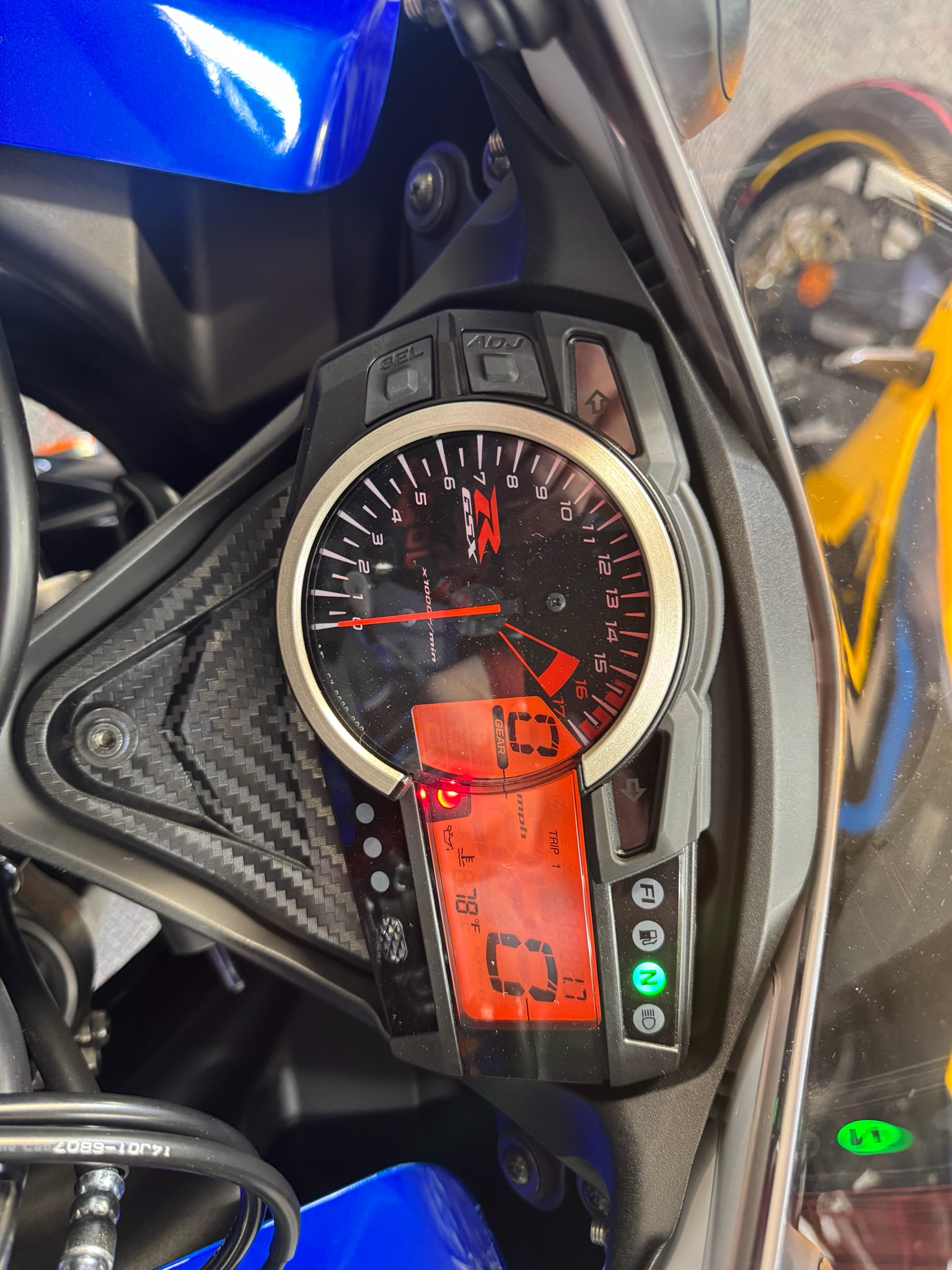 2027 Suzuki GSX-R600Z 40th Anniversary Edition 9