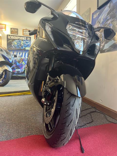 2025 Suzuki Hayabusa in West Bridgewater, Massachusetts - Photo 4