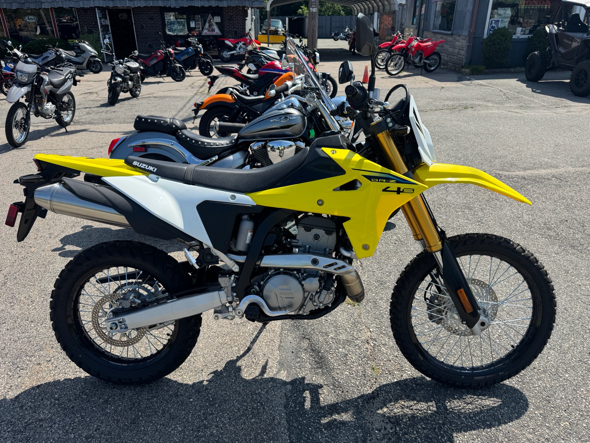 2026 Suzuki DR-Z4S 1