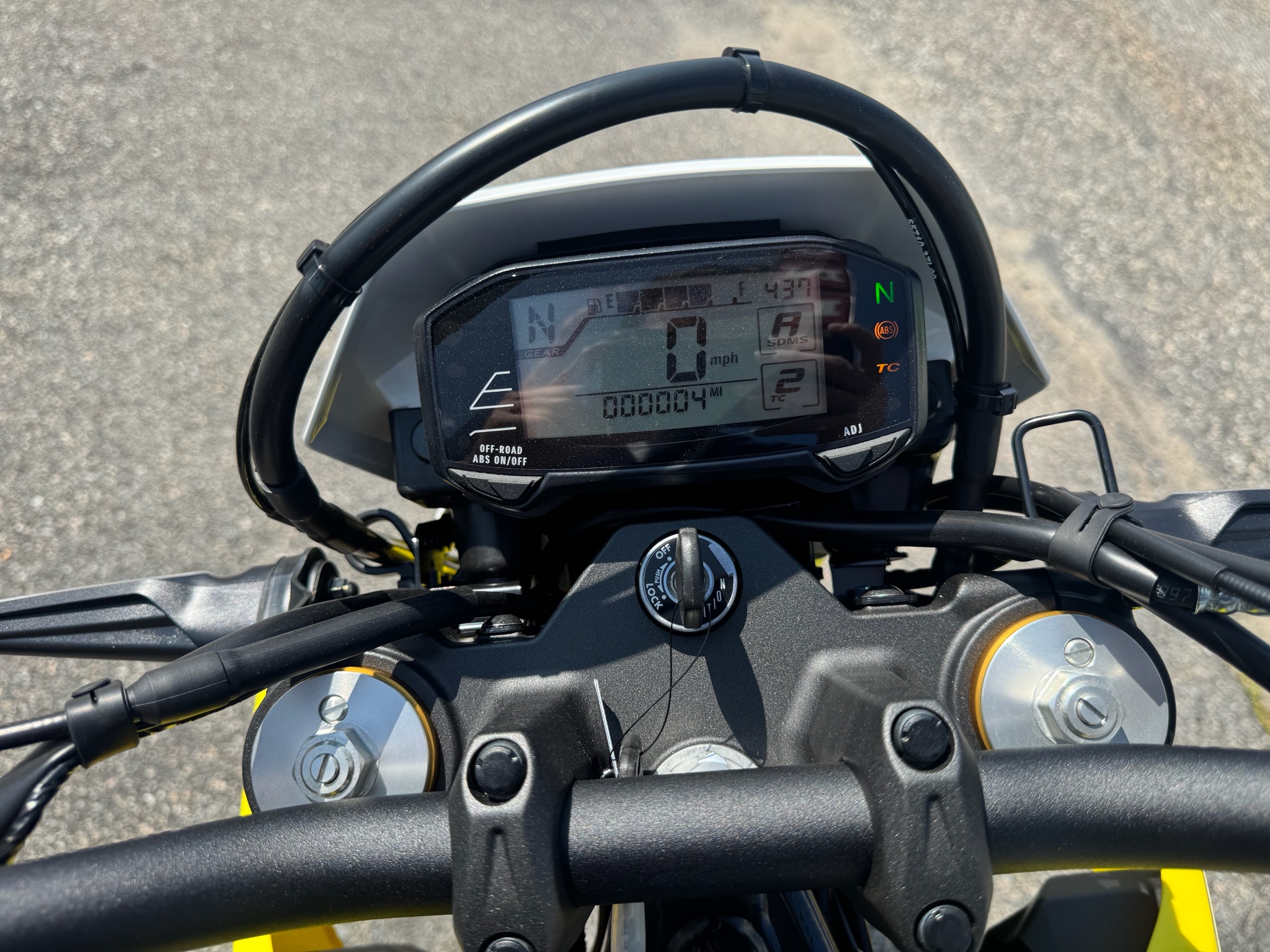 2026 Suzuki DR-Z4S 10