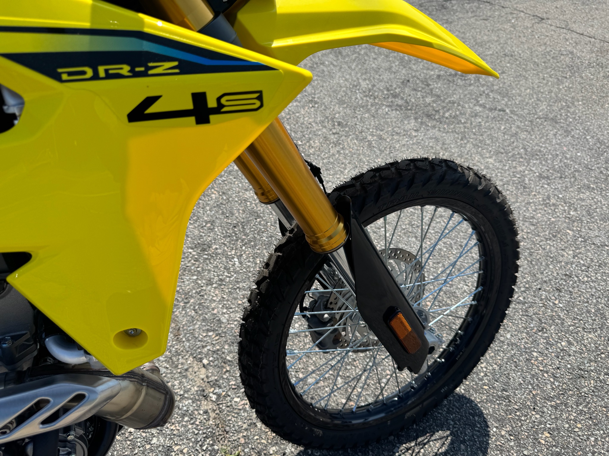 2026 Suzuki DR-Z4S 11