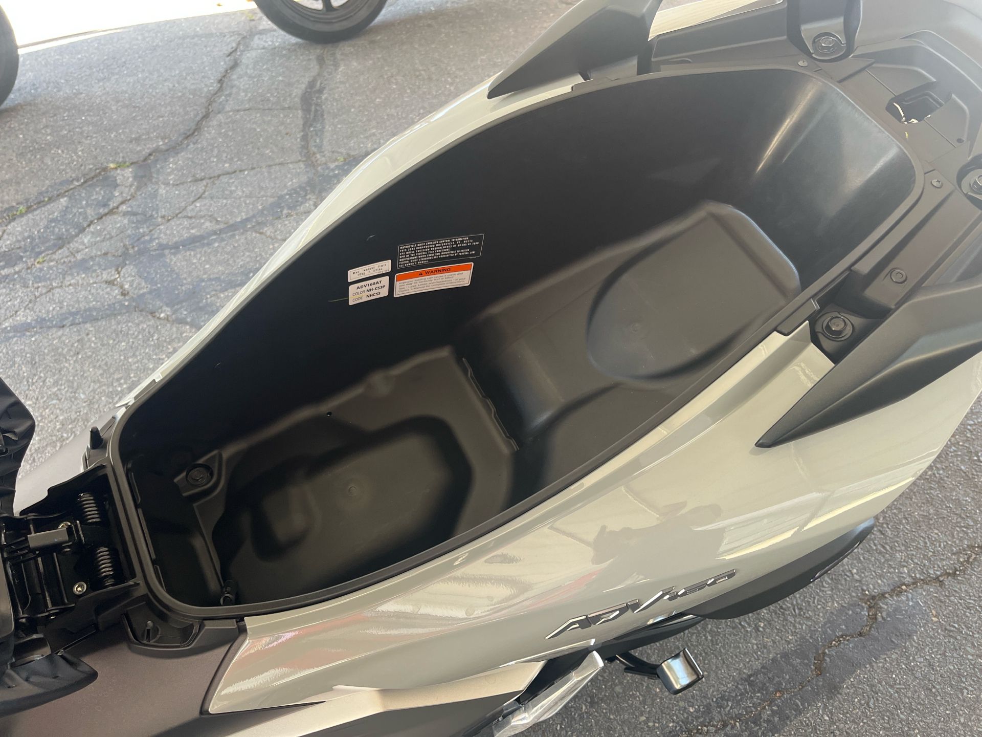 2026 Honda ADV160 in West Bridgewater, Massachusetts - Photo 6