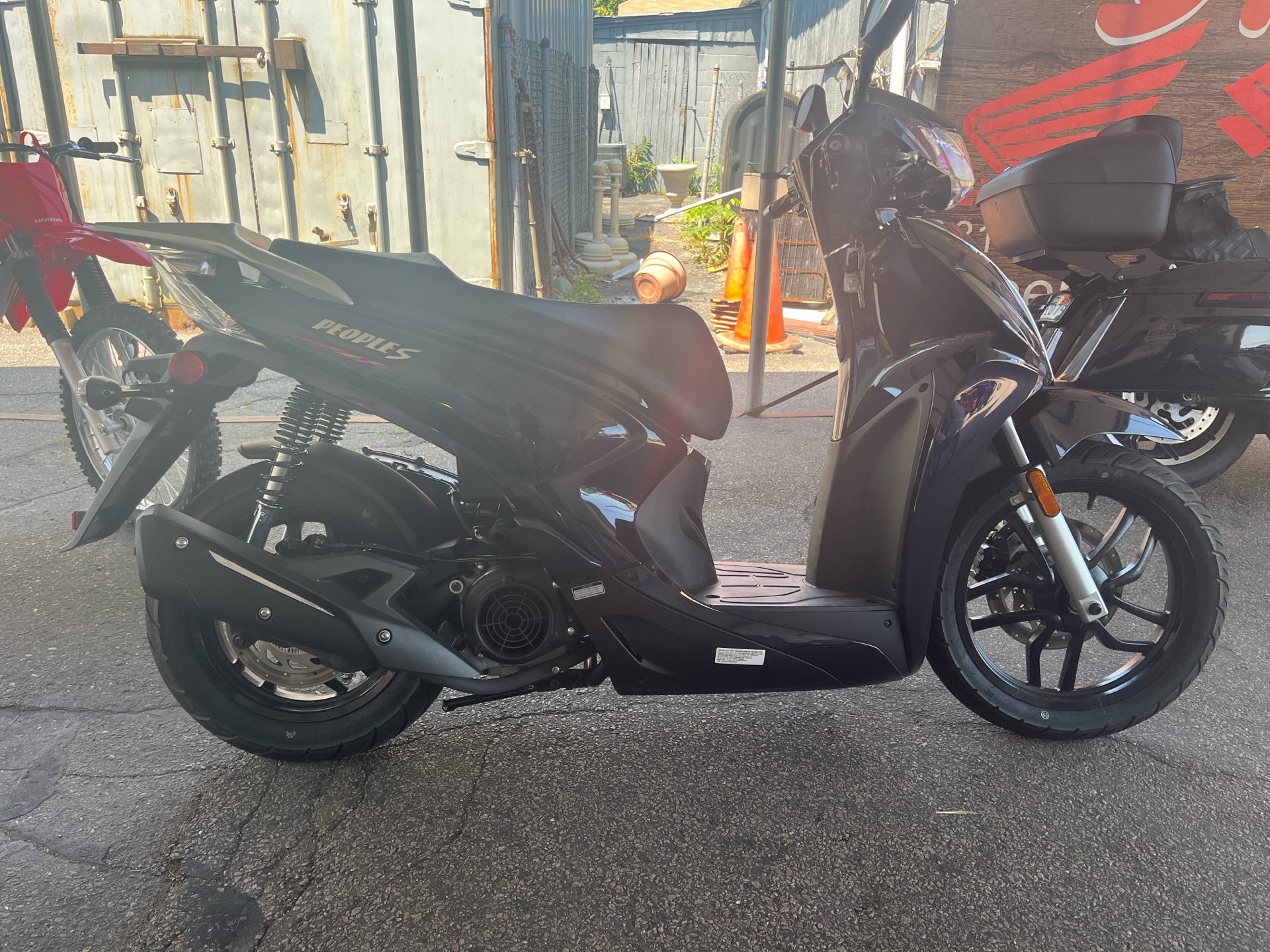 2022 Kymco People S 150i ABS in West Bridgewater, Massachusetts - Photo 1