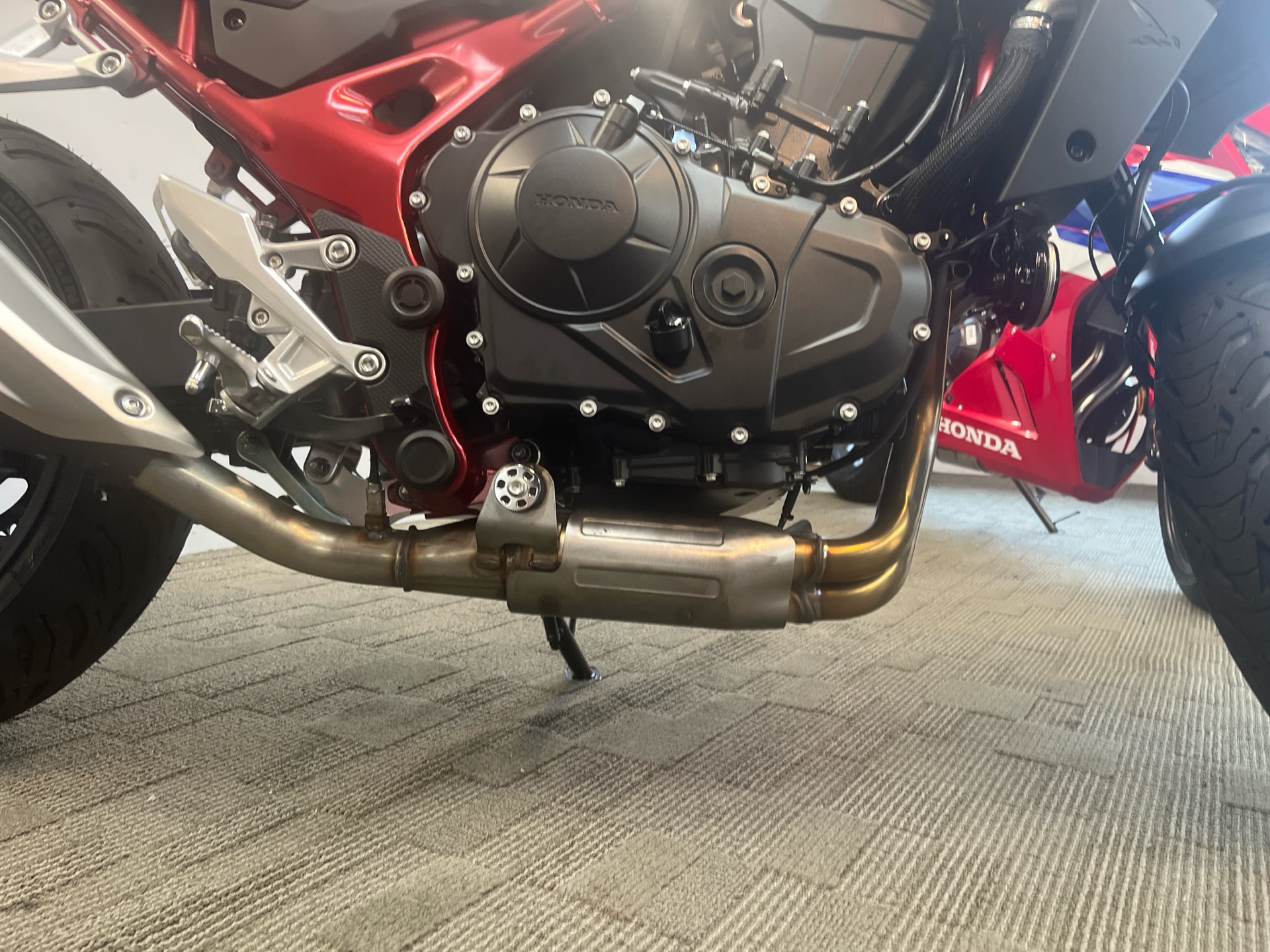 2025 Honda CB750 Hornet in West Bridgewater, Massachusetts - Photo 5