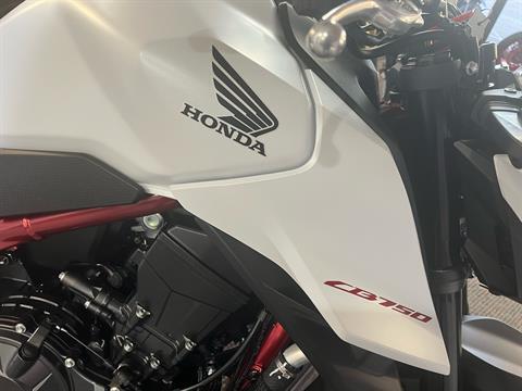 2025 Honda CB750 Hornet in West Bridgewater, Massachusetts - Photo 2